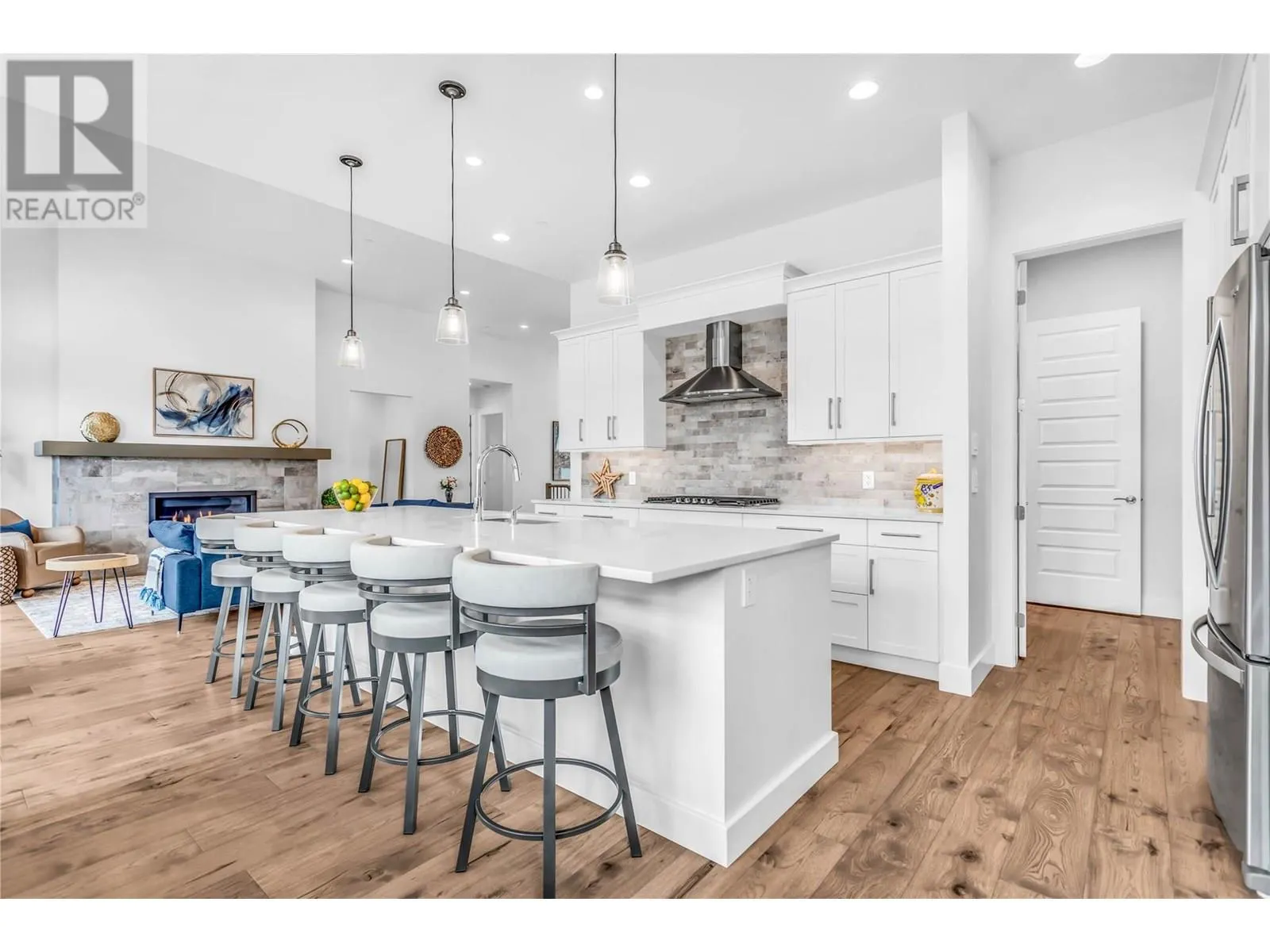 3452 Blue Grass Lane
