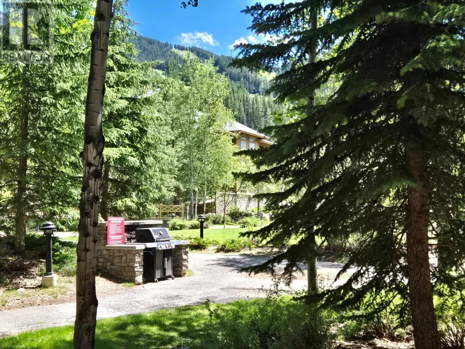 2064 Summit Drive Unit# 109
