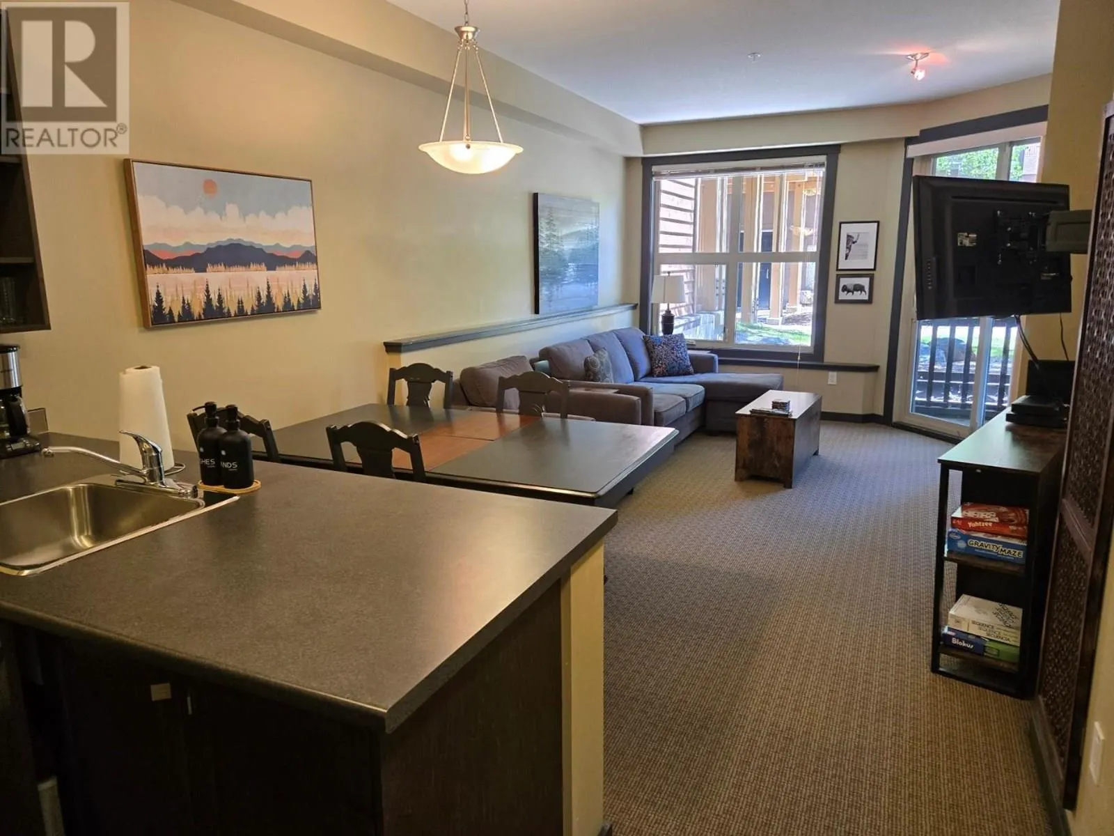 2064 Summit Drive Unit# 109