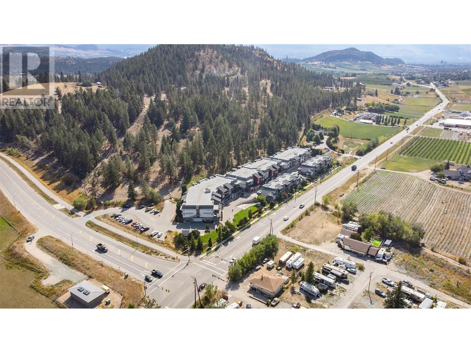 1481 Glenmore Road N Unit# 301