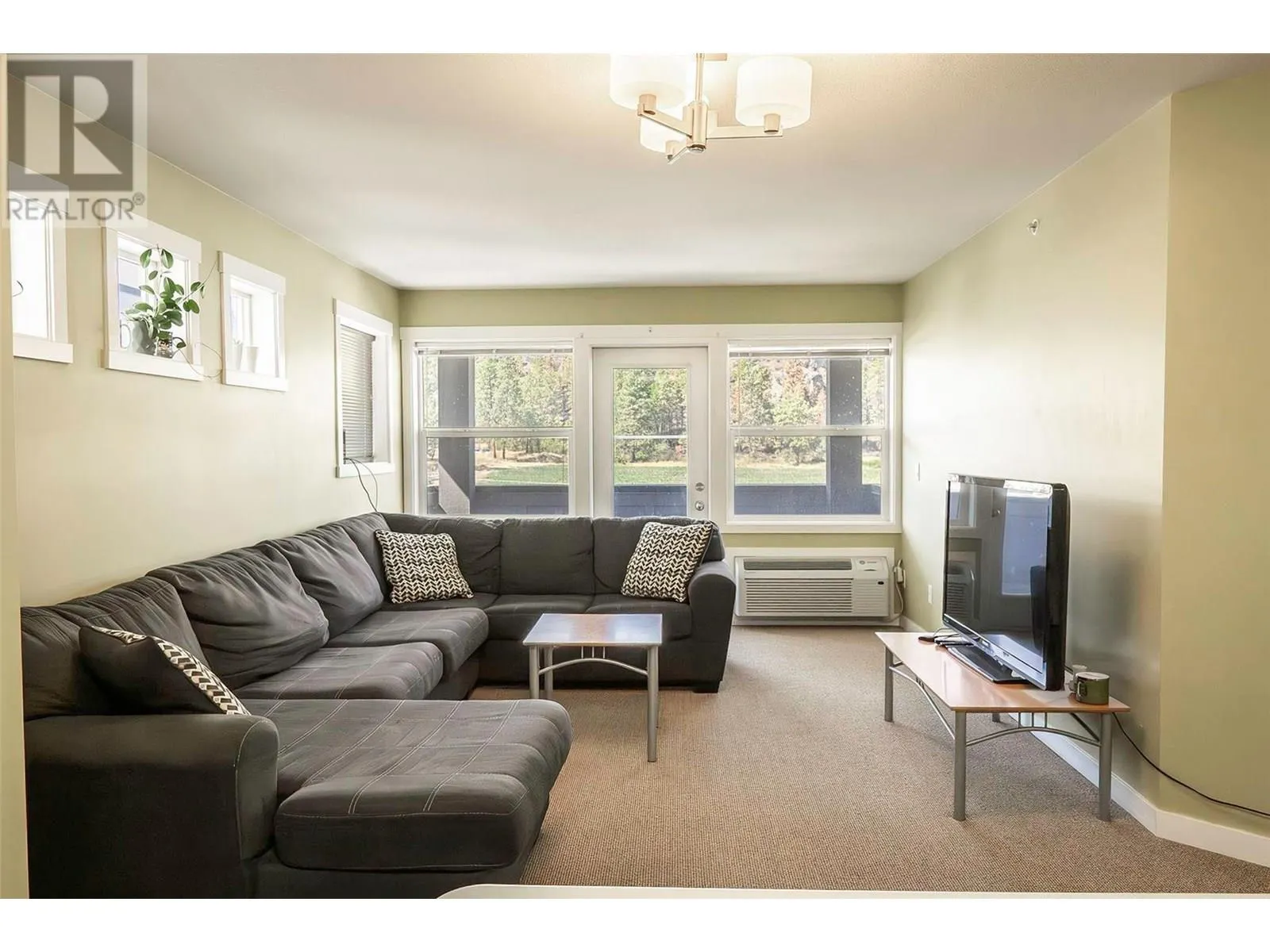 1481 Glenmore Road N Unit# 301