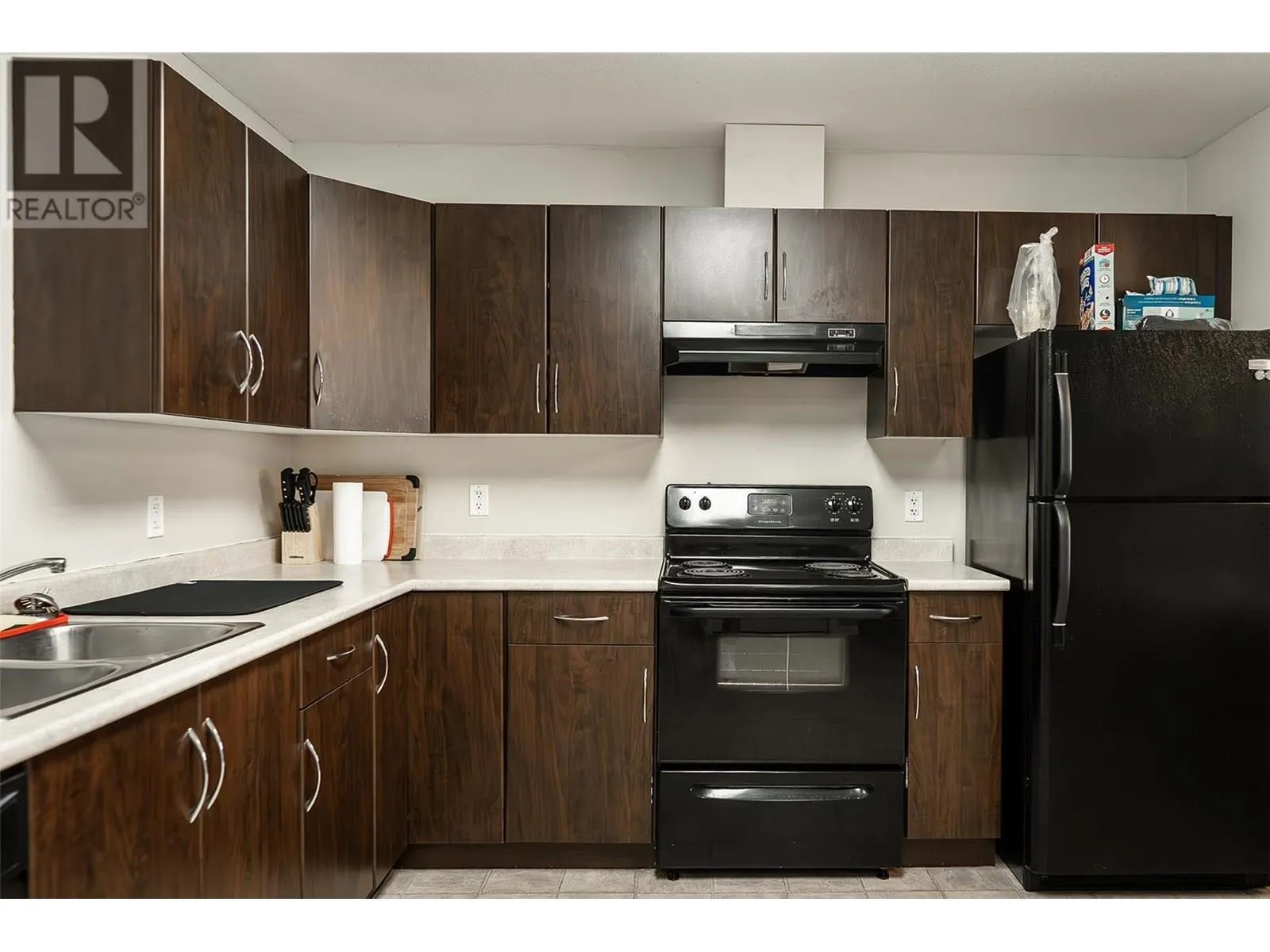 1481 Glenmore Road N Unit# 301