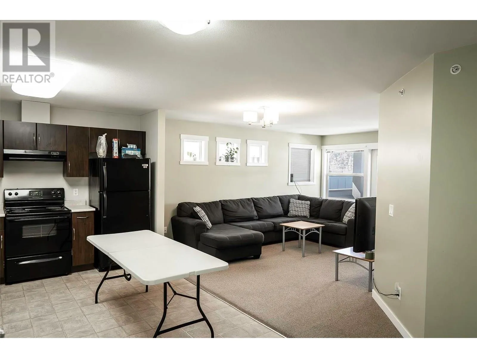 1481 Glenmore Road N Unit# 301