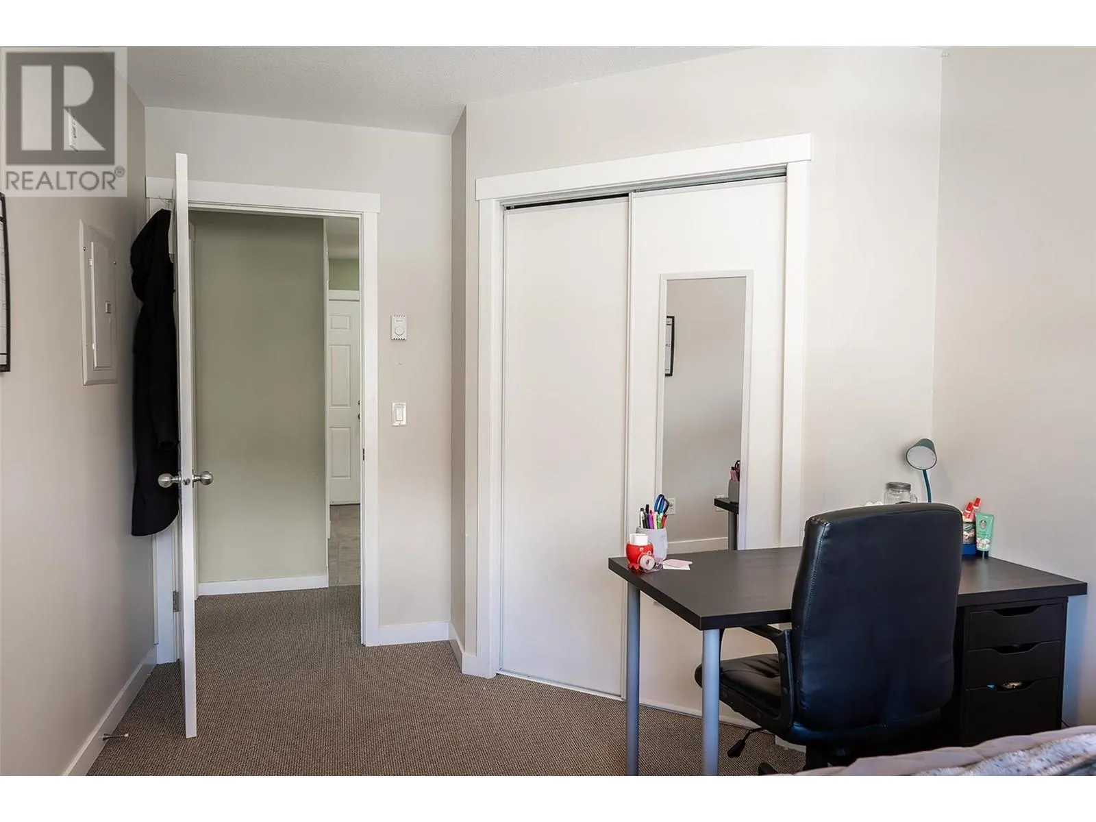 1481 Glenmore Road N Unit# 301