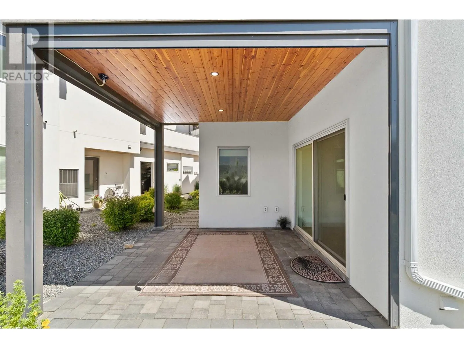 121 Harbourfront Drive NE Unit# 3