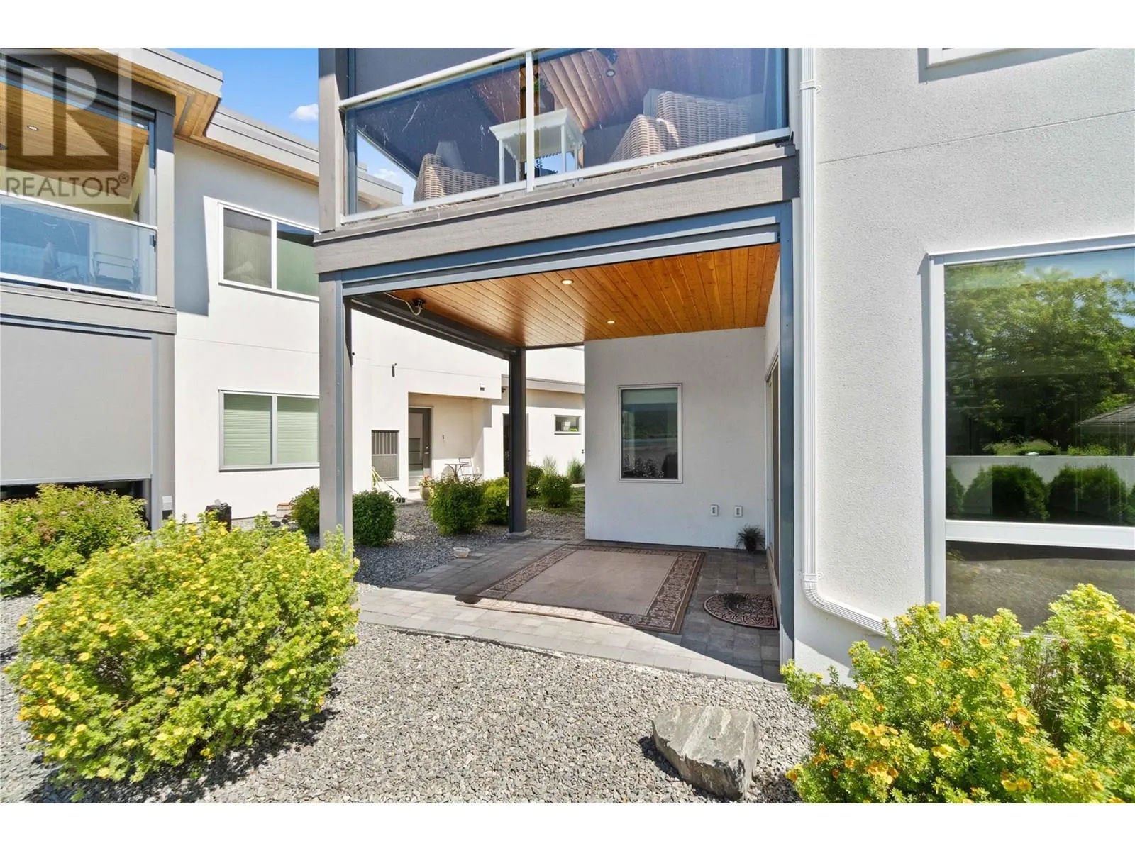 121 Harbourfront Drive NE Unit# 3