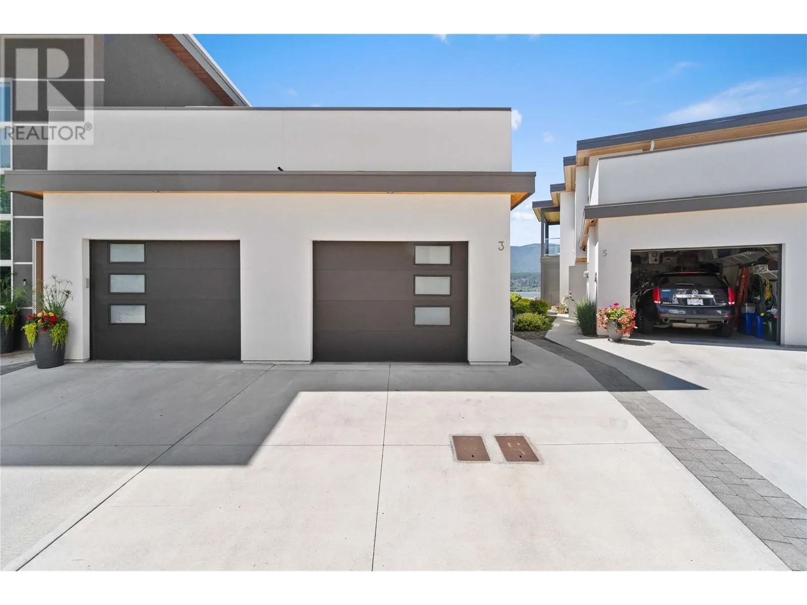 121 Harbourfront Drive NE Unit# 3