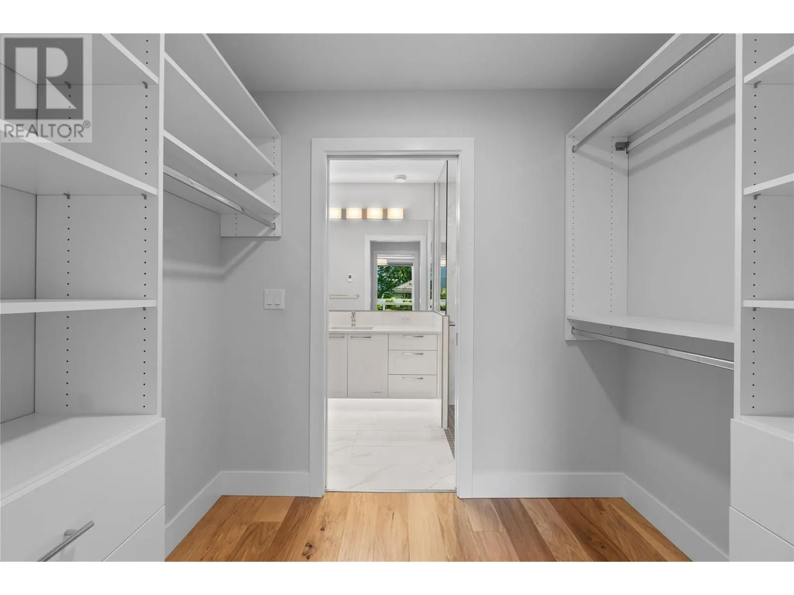 121 Harbourfront Drive NE Unit# 3