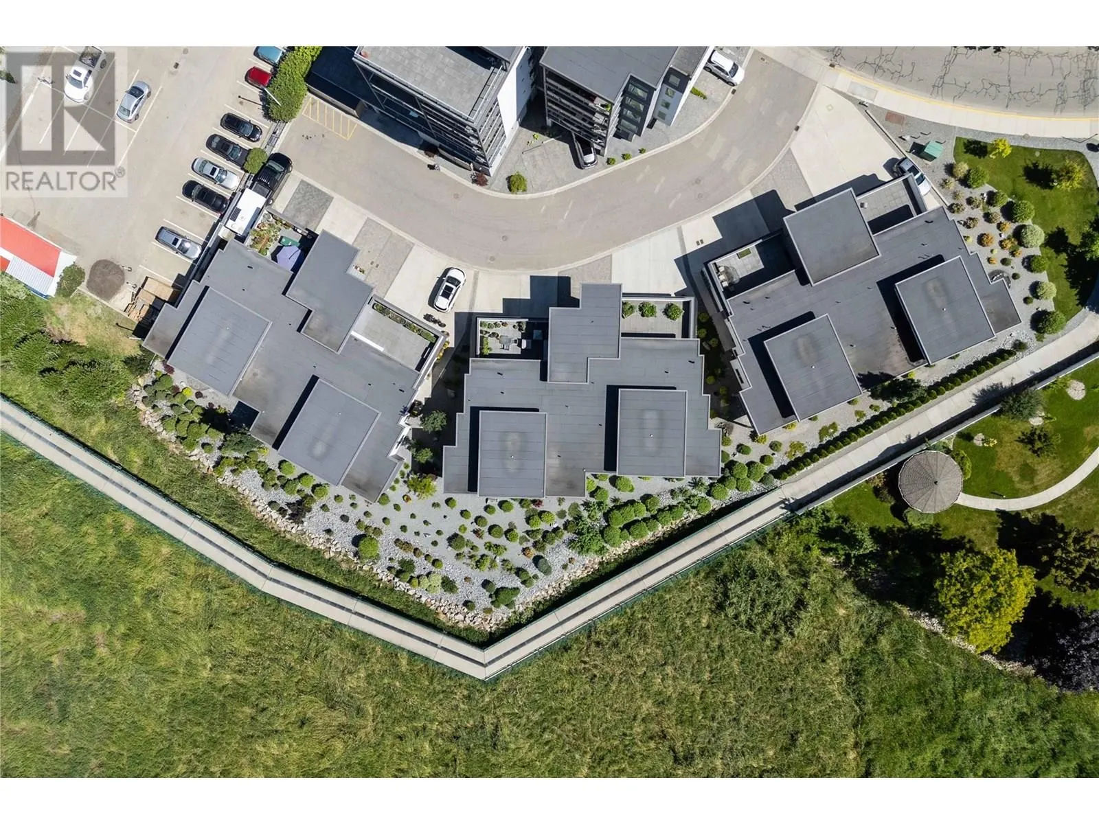 121 Harbourfront Drive NE Unit# 3
