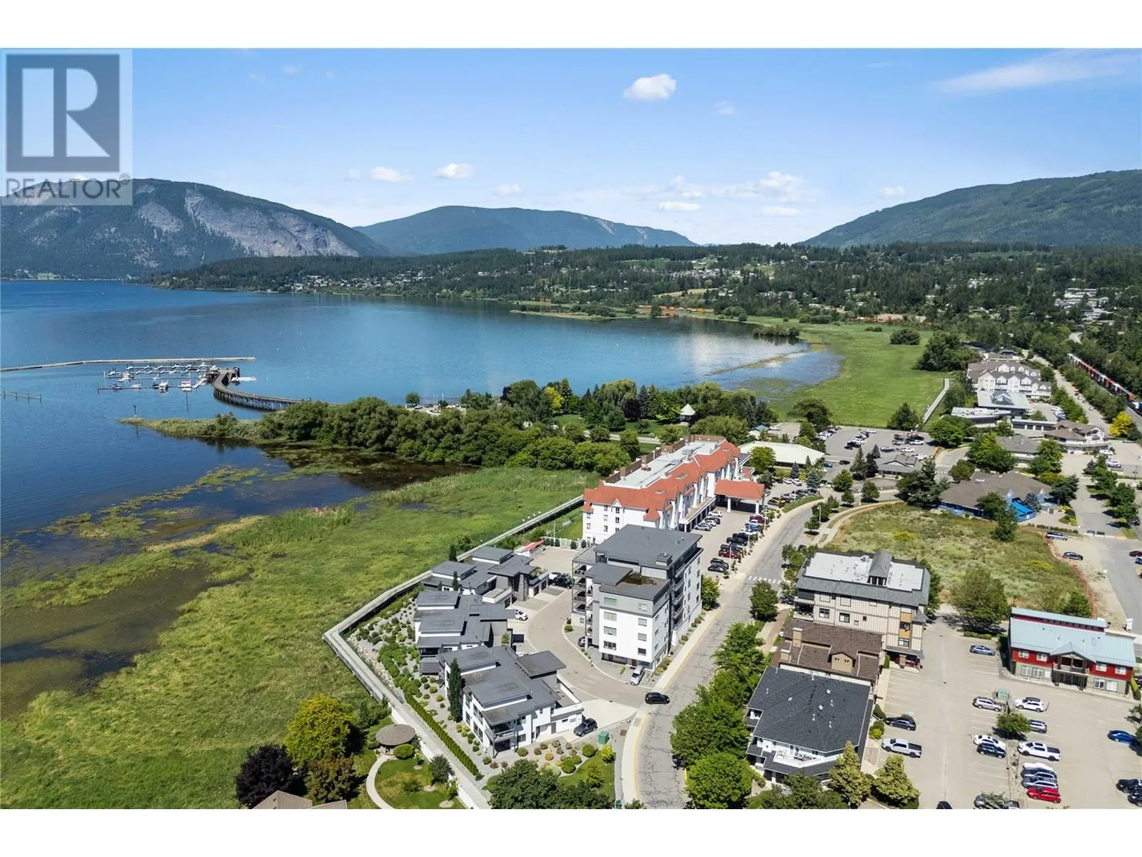 121 Harbourfront Drive NE Unit# 3