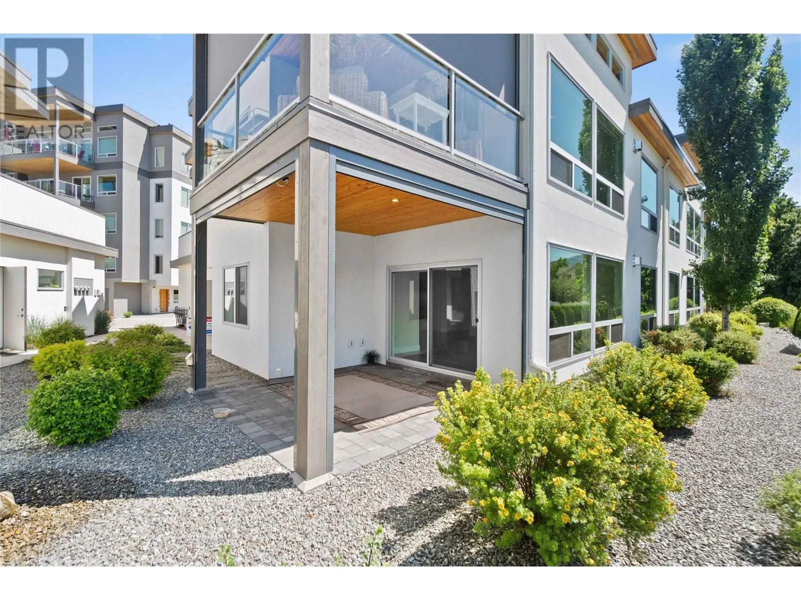 121 Harbourfront Drive NE Unit# 3