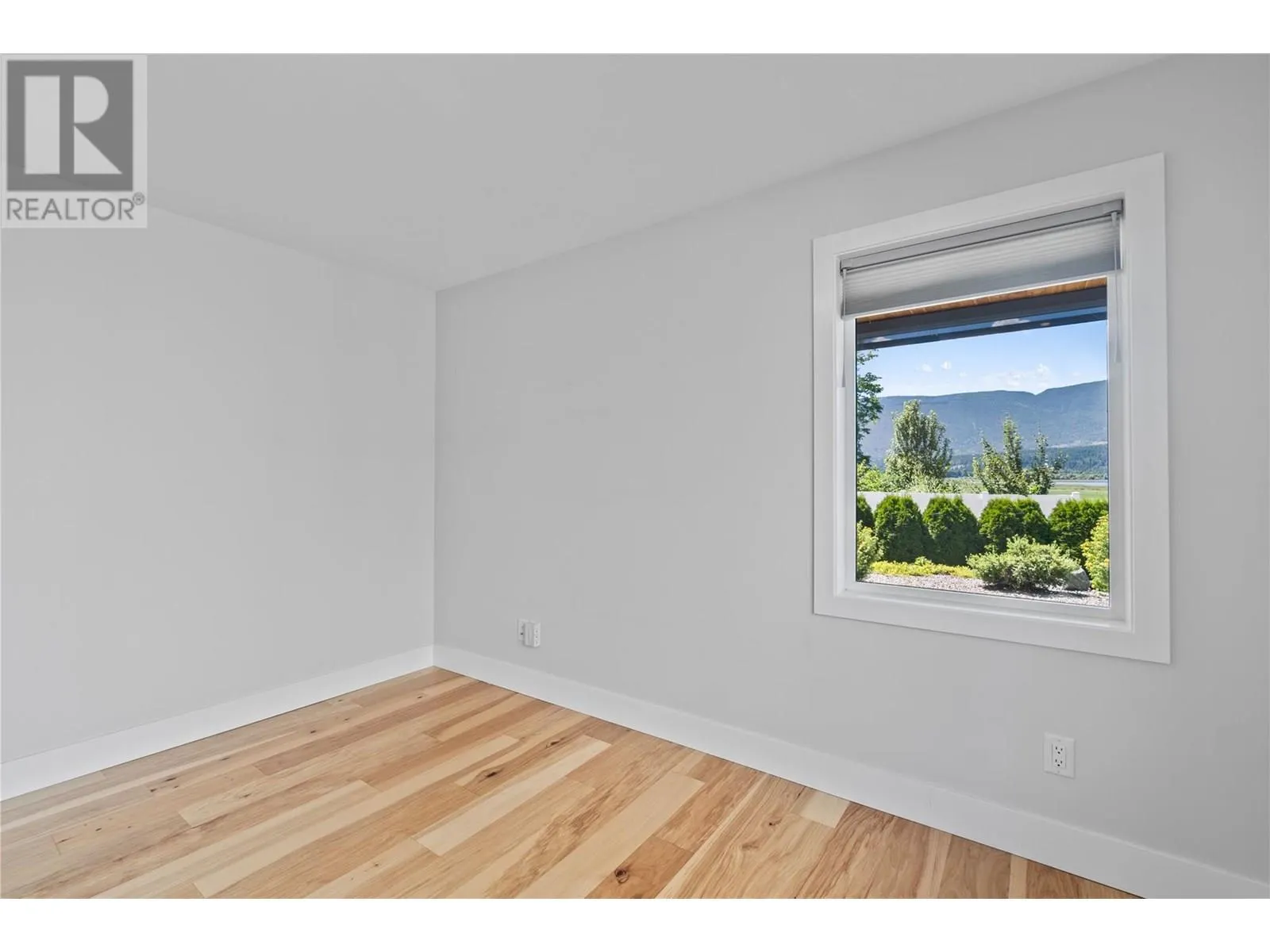 121 Harbourfront Drive NE Unit# 3