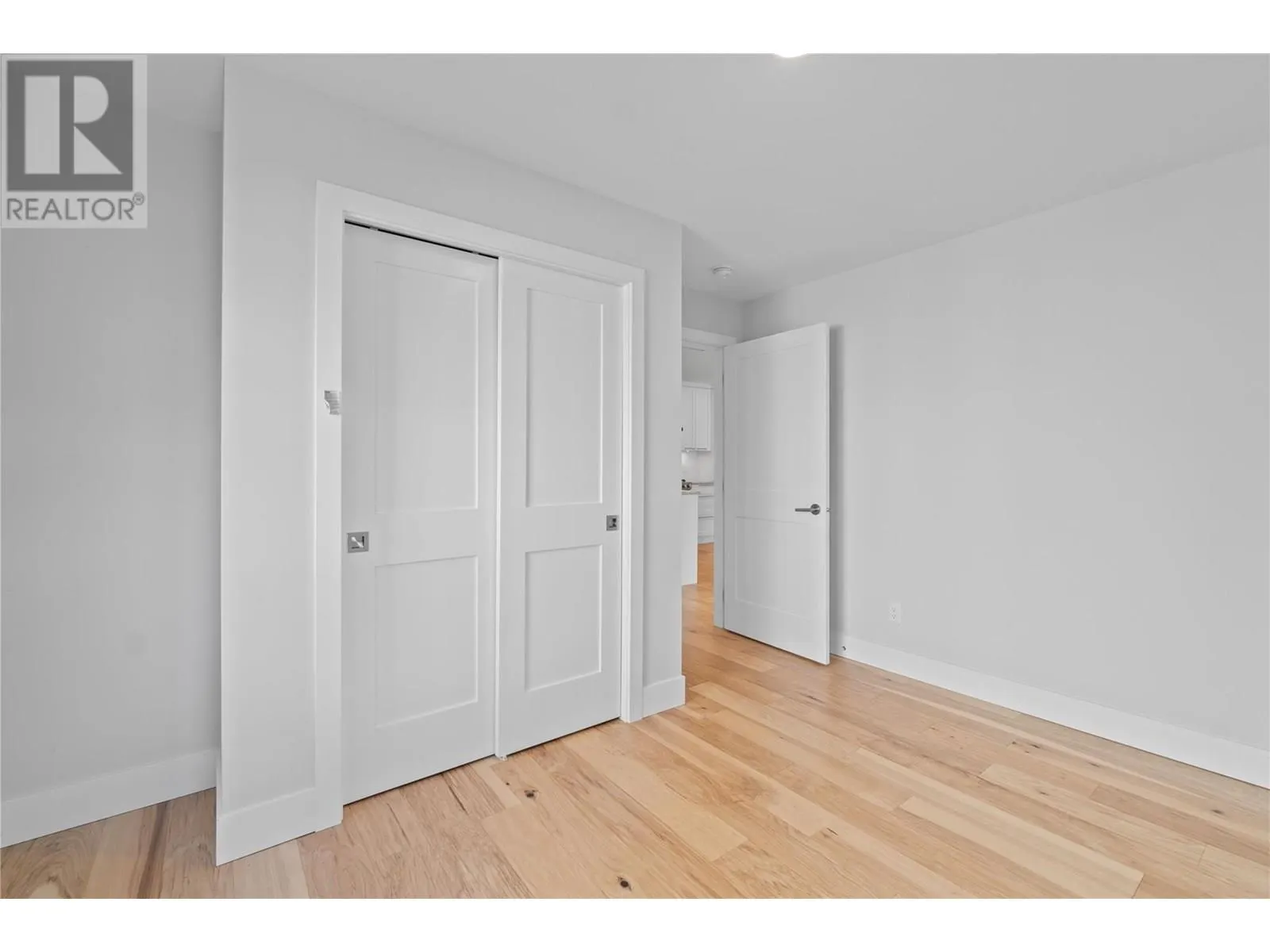 121 Harbourfront Drive NE Unit# 3