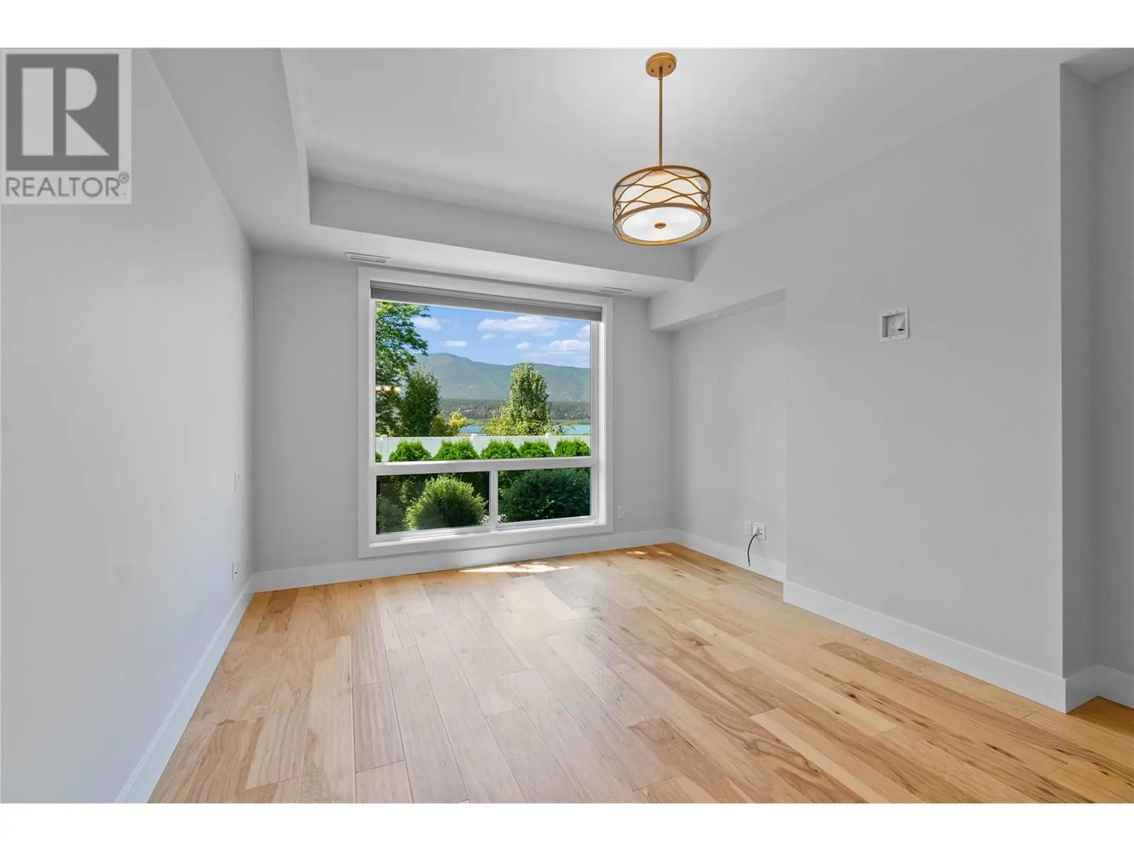 121 Harbourfront Drive NE Unit# 3