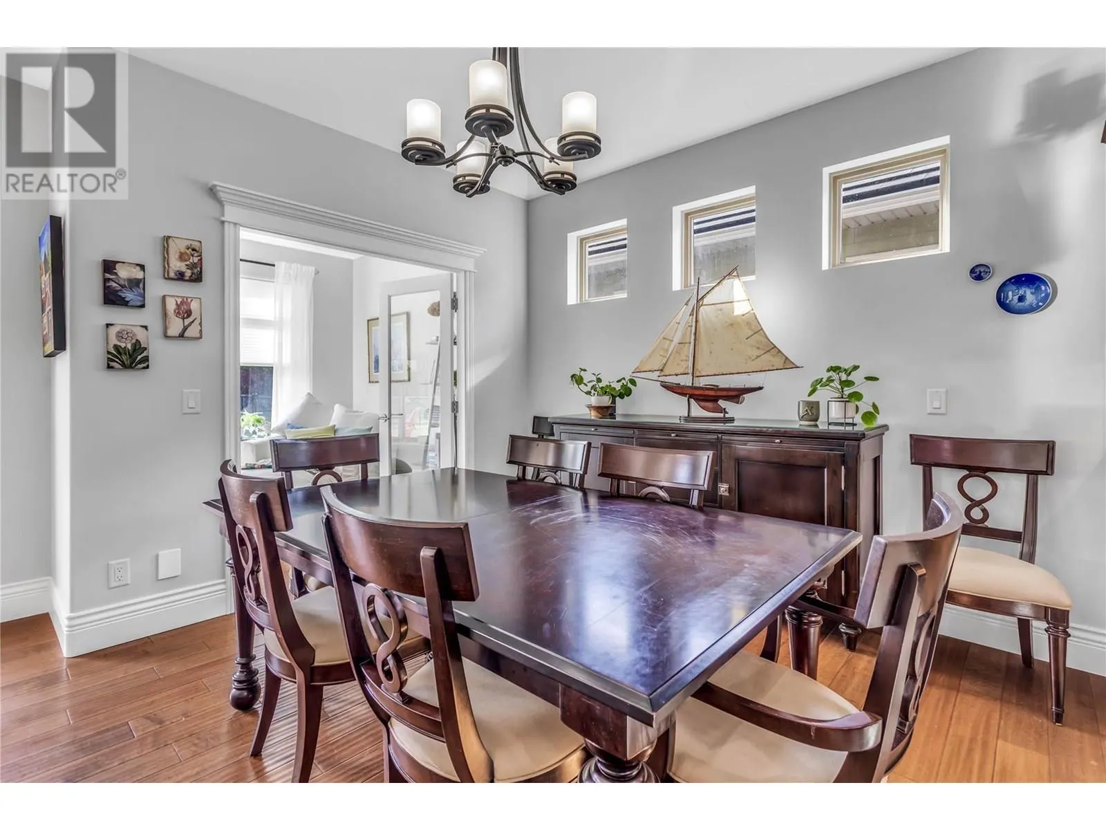 4450 GORDON Drive Unit# 105