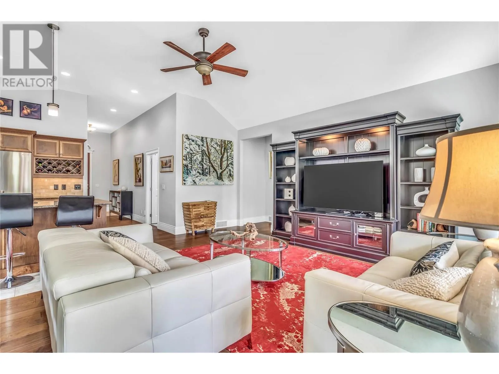 4450 GORDON Drive Unit# 105