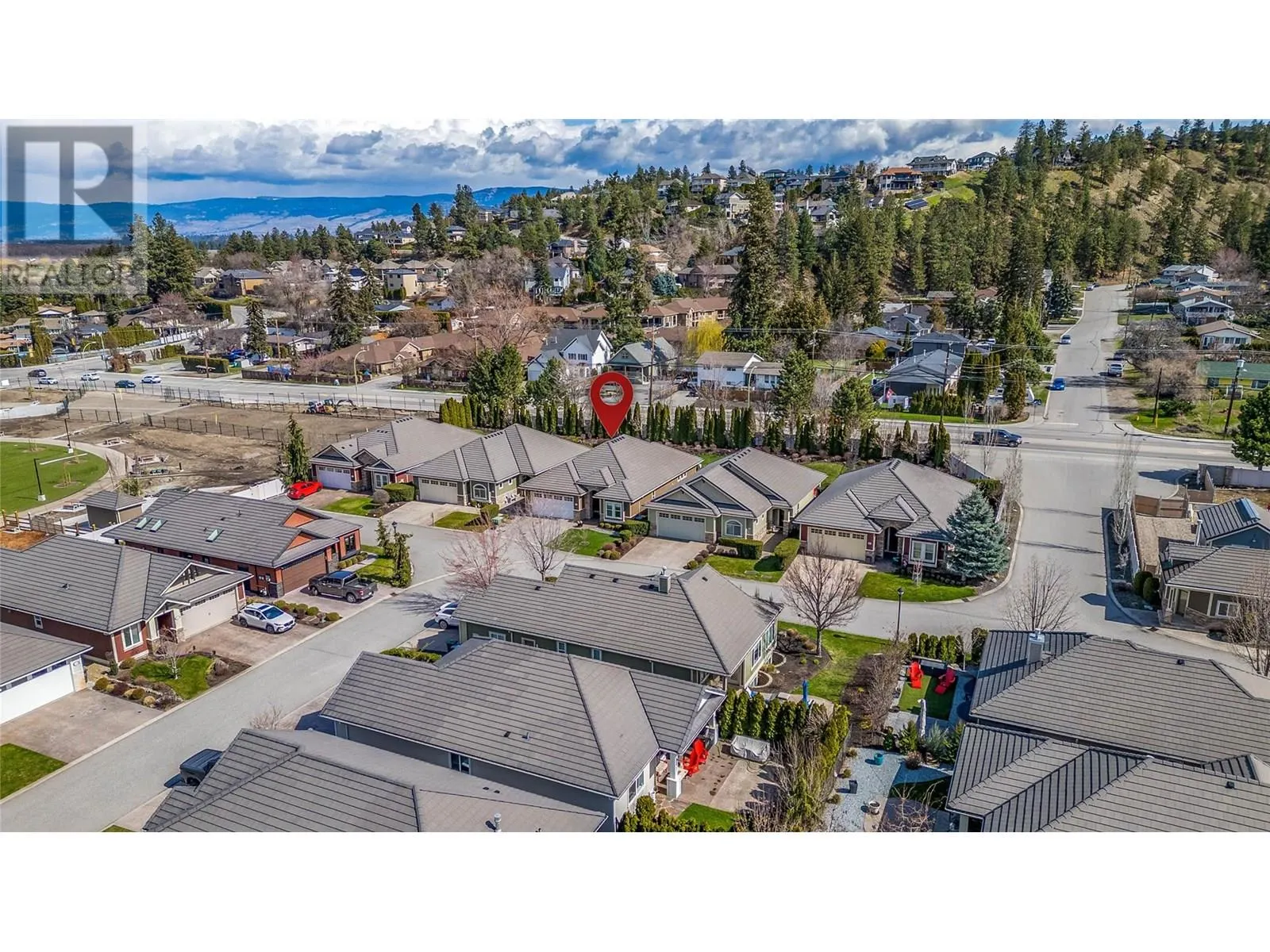 4450 GORDON Drive Unit# 105
