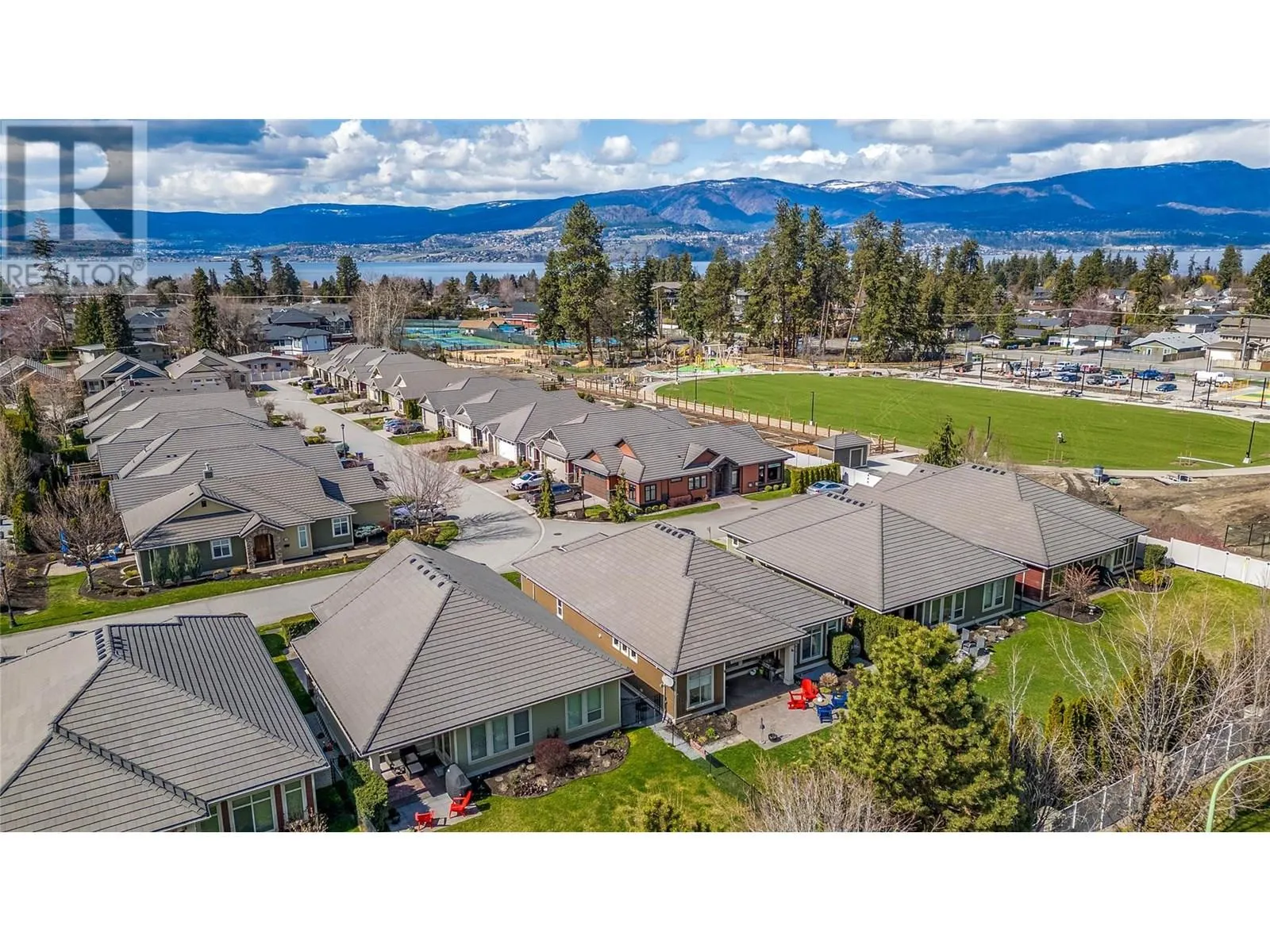 4450 GORDON Drive Unit# 105