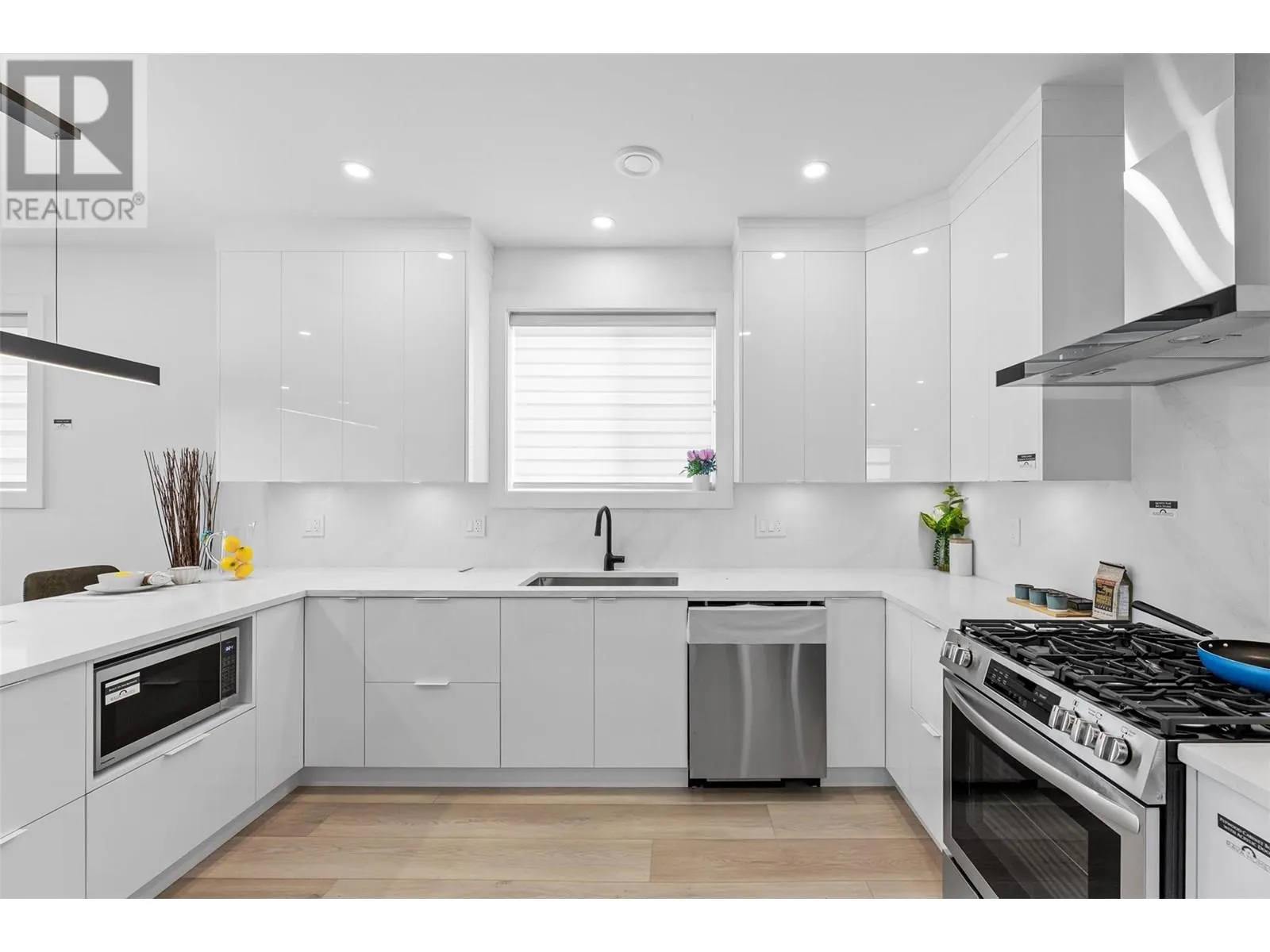 787 Lawson Avenue Unit# 2