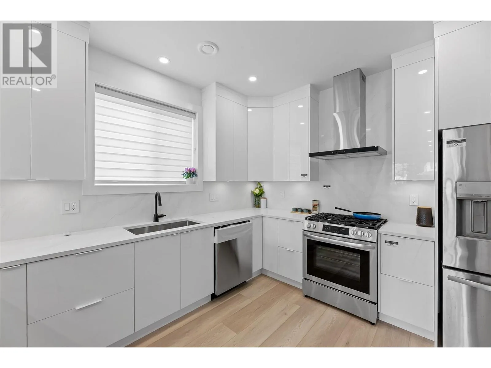 787 Lawson Avenue Unit# 2