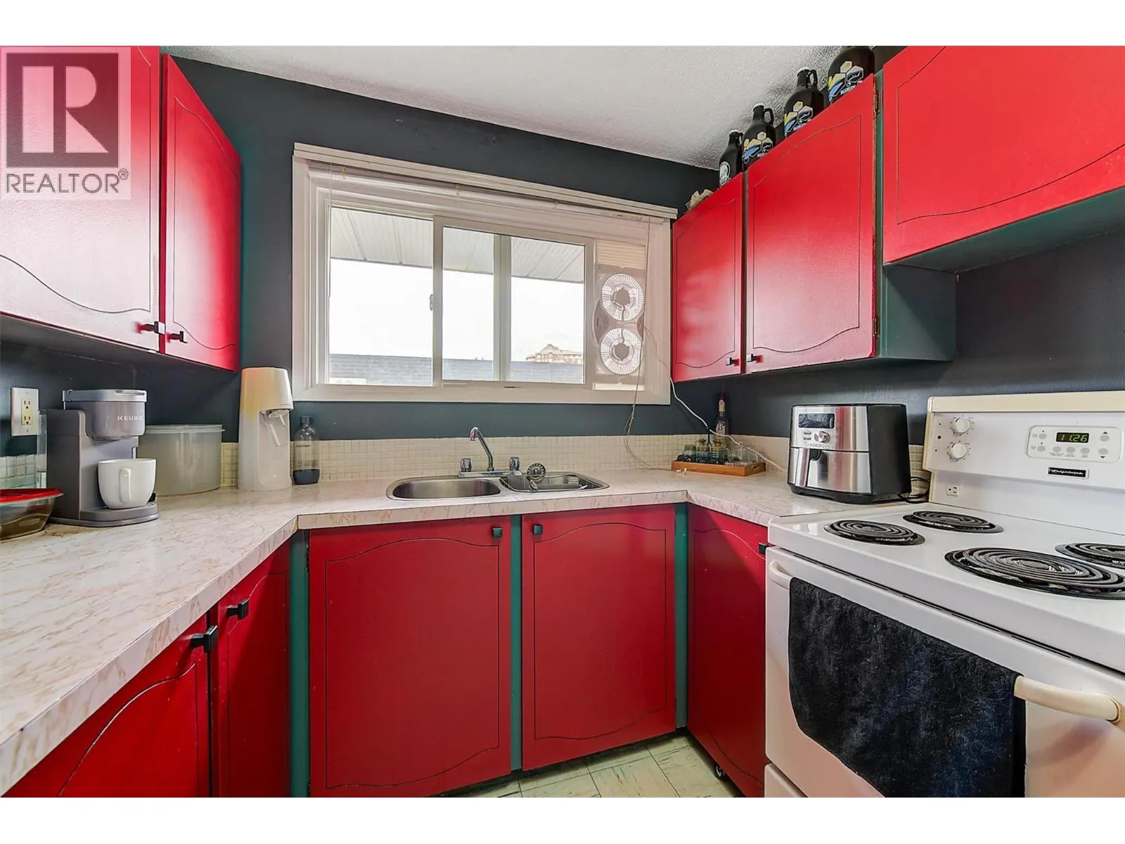 1291 Bernard Avenue Unit# 6