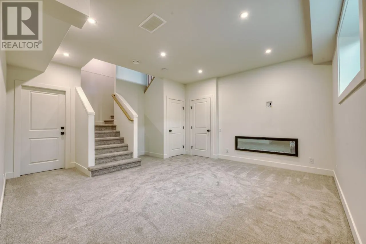 937 Bull Crescent