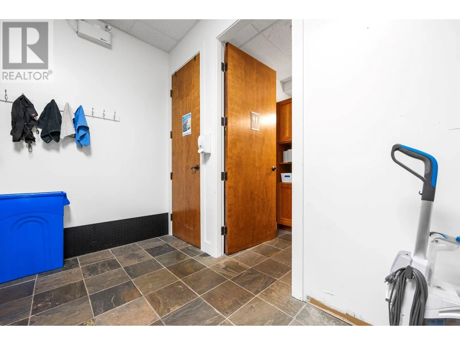 2476 Westlake Road Unit# 100