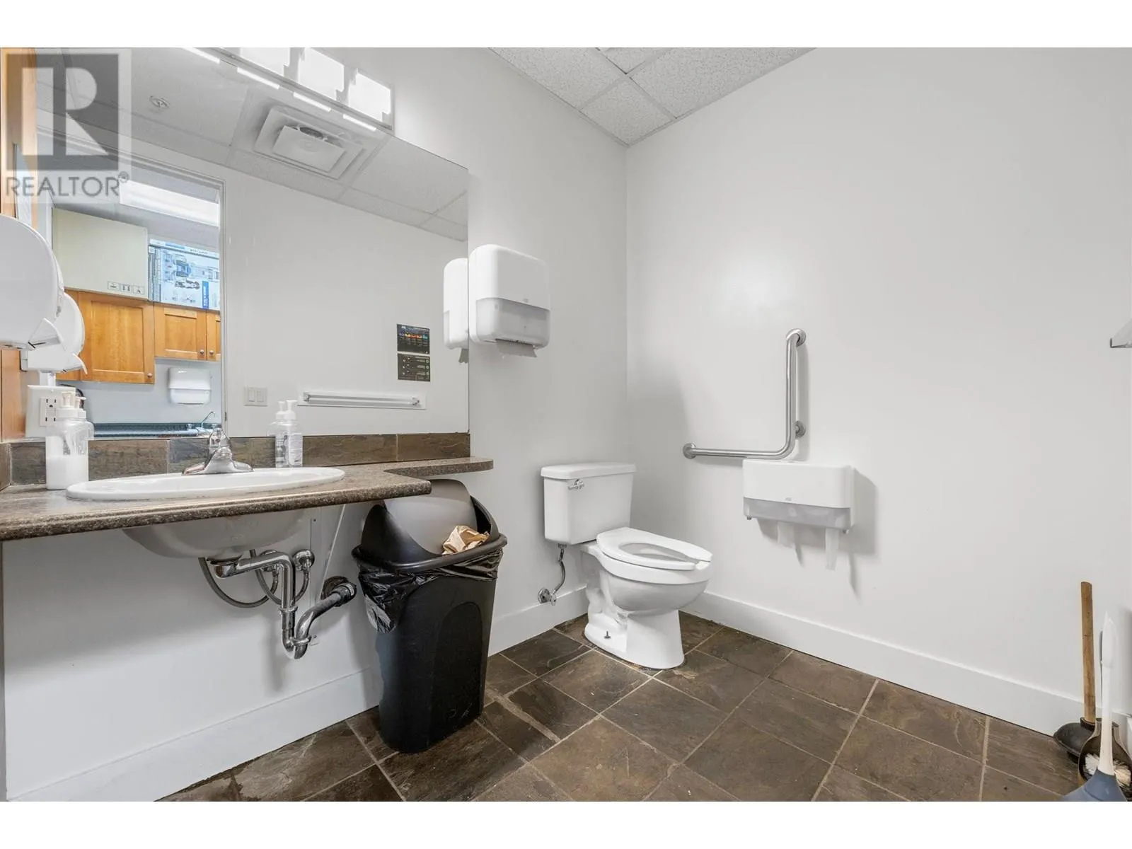 2476 Westlake Road Unit# 100