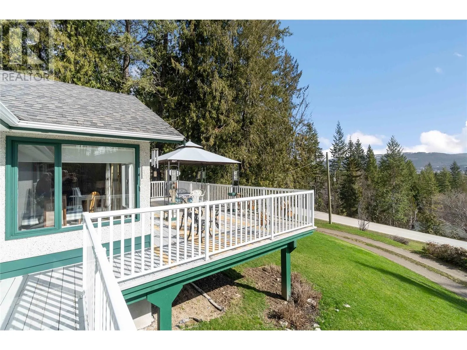 701 Christison Road SW