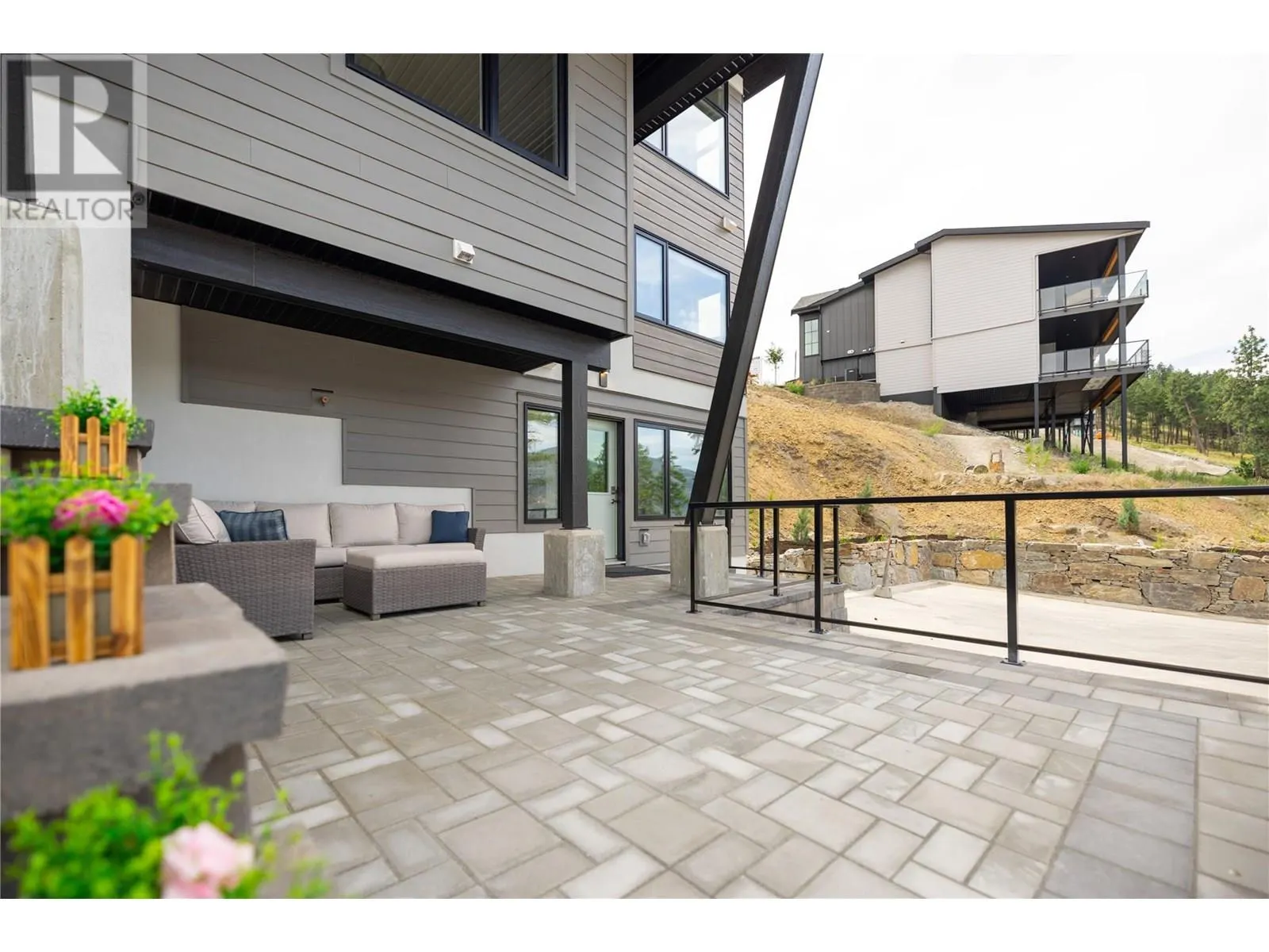 3332 Aspen Lane