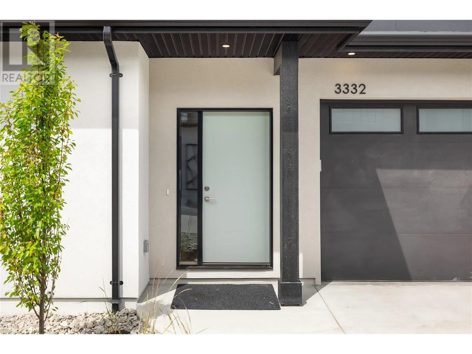 3332 Aspen Lane
