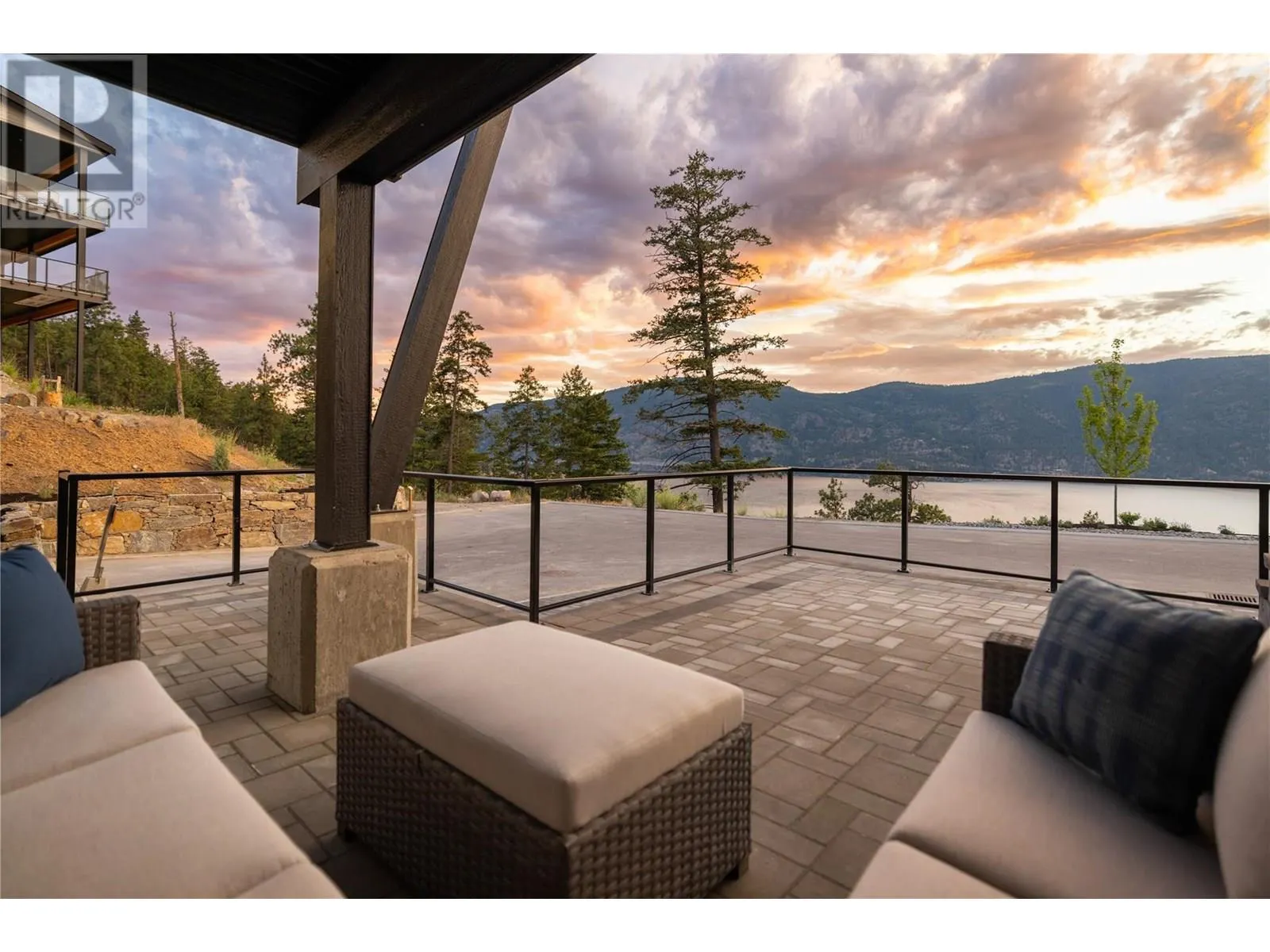 3332 Aspen Lane