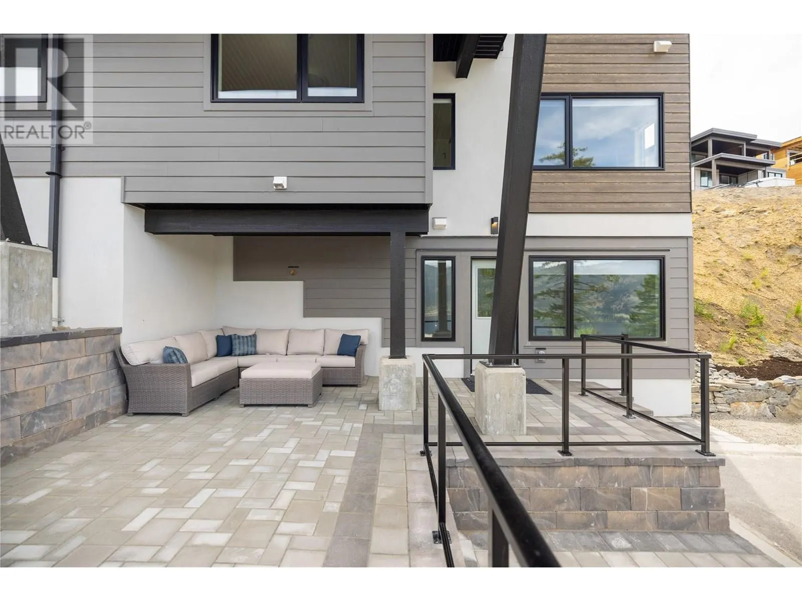 3332 Aspen Lane