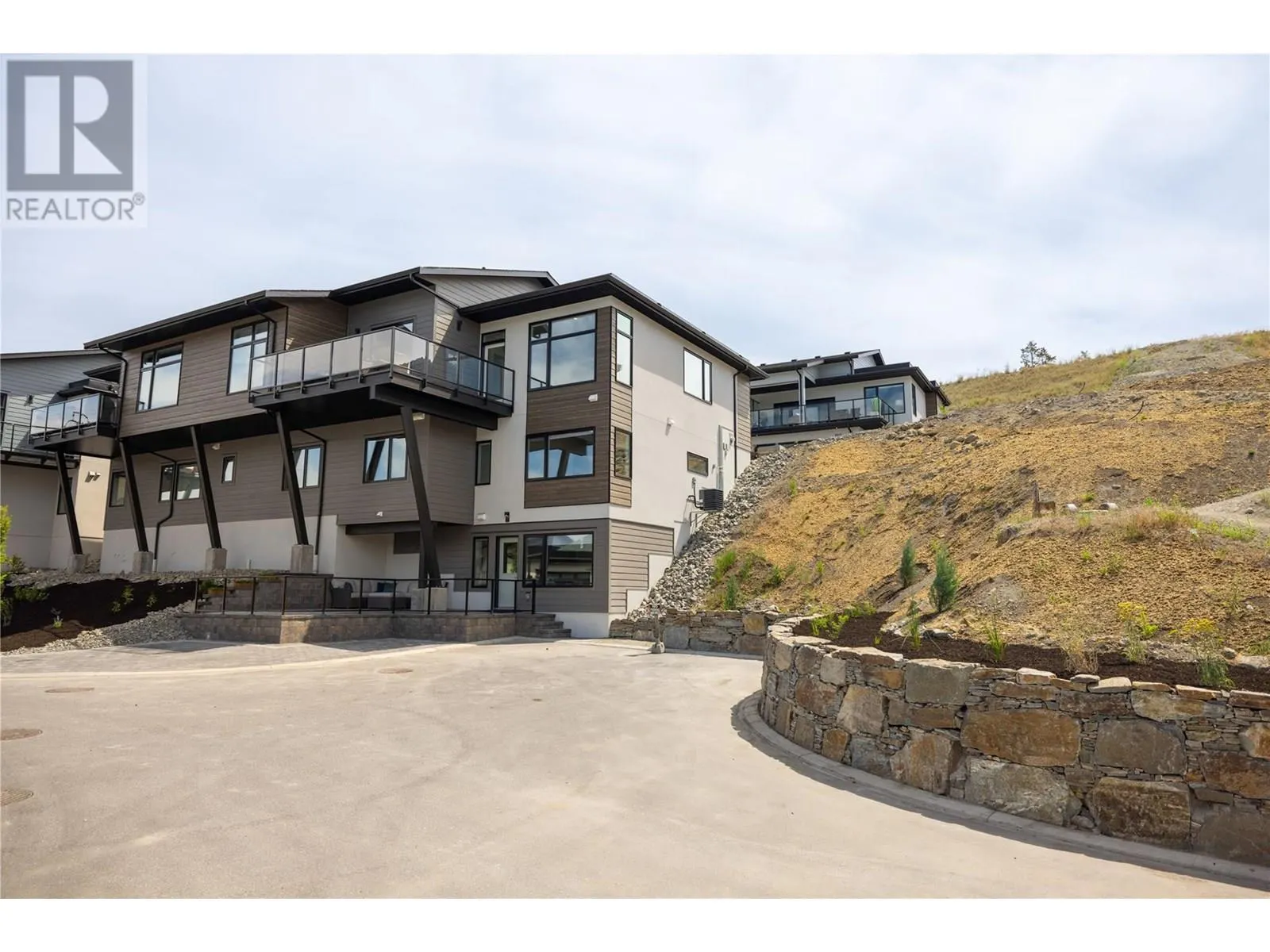 3332 Aspen Lane