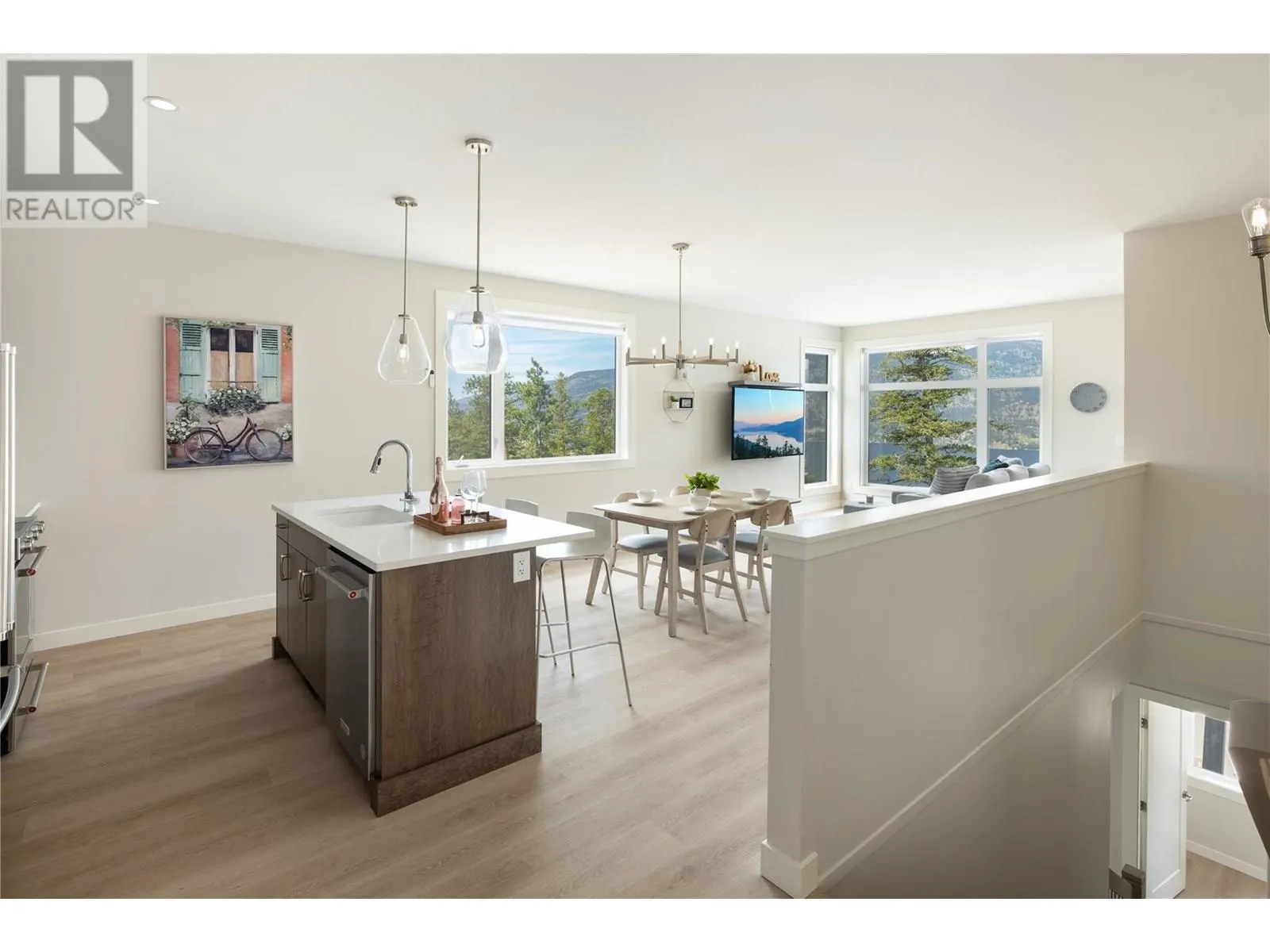3332 Aspen Lane