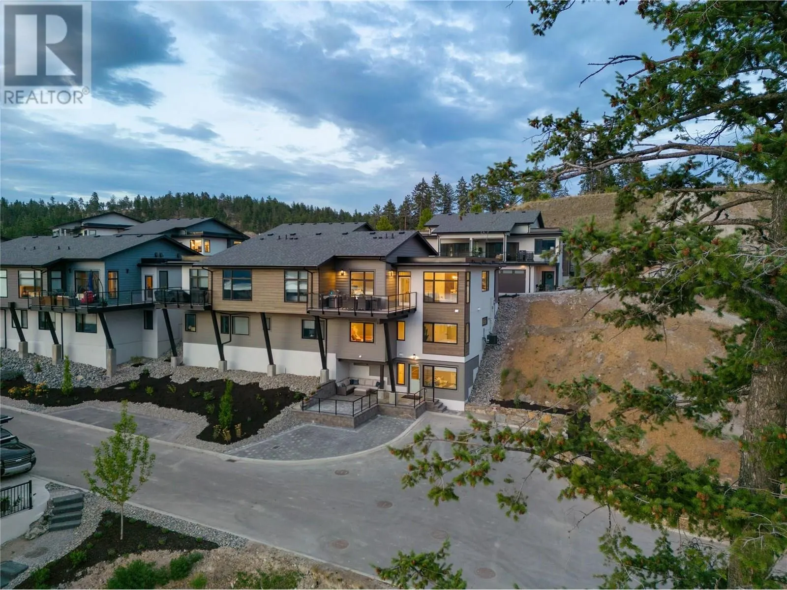 3332 Aspen Lane