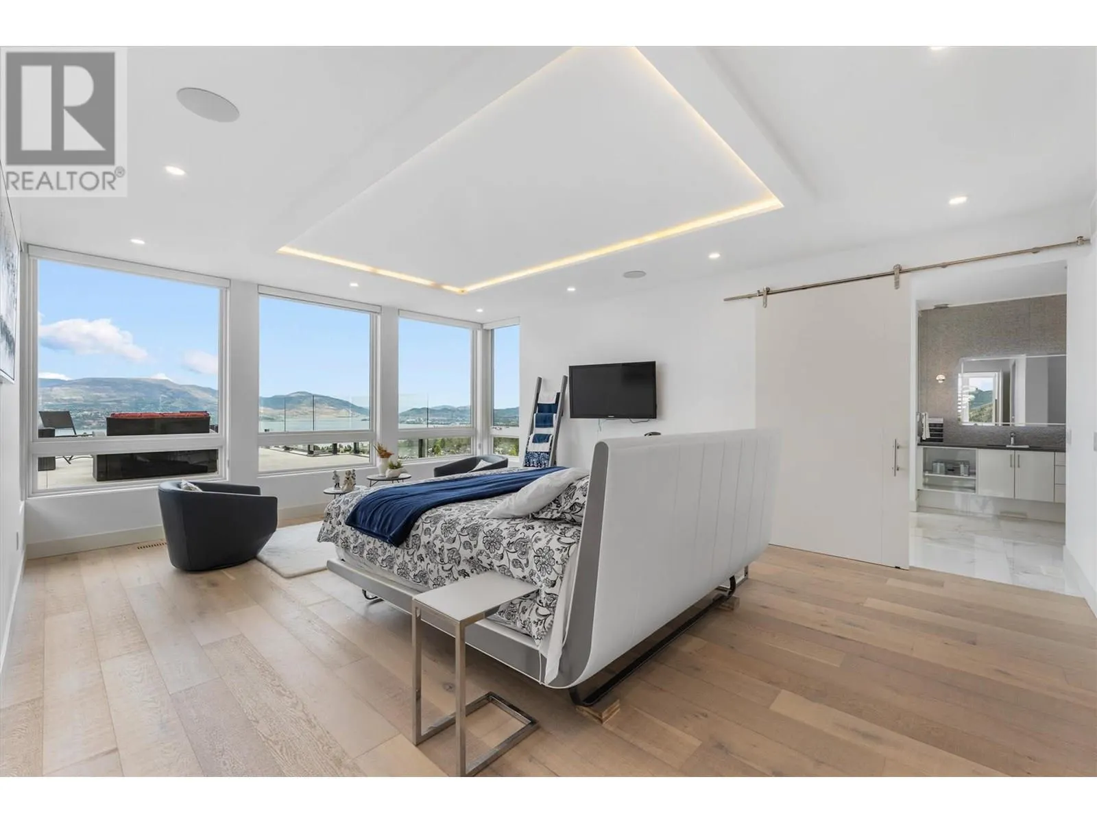 449 Swan Drive