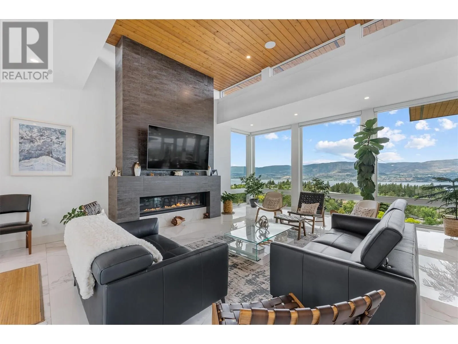 449 Swan Drive