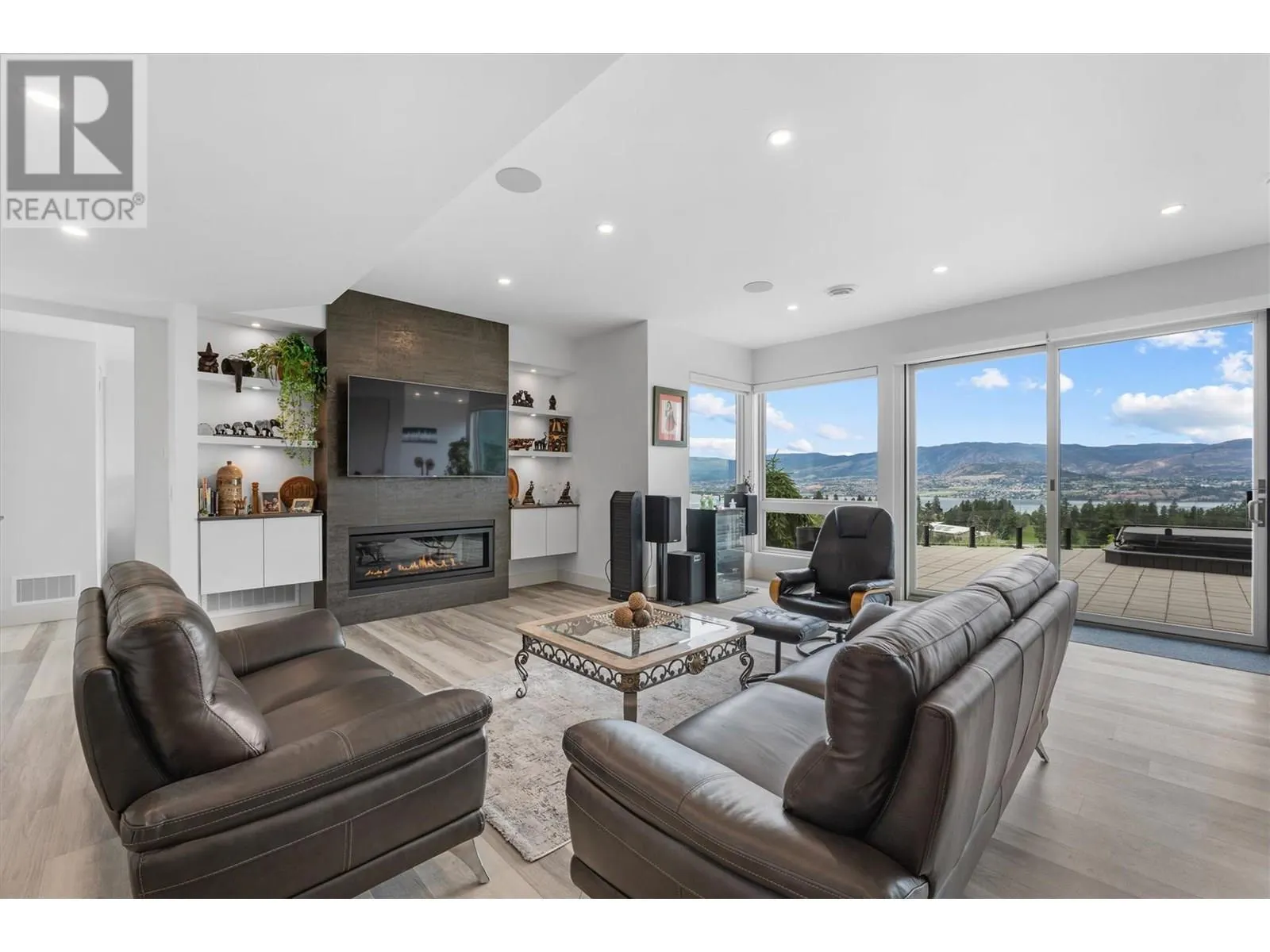 449 Swan Drive