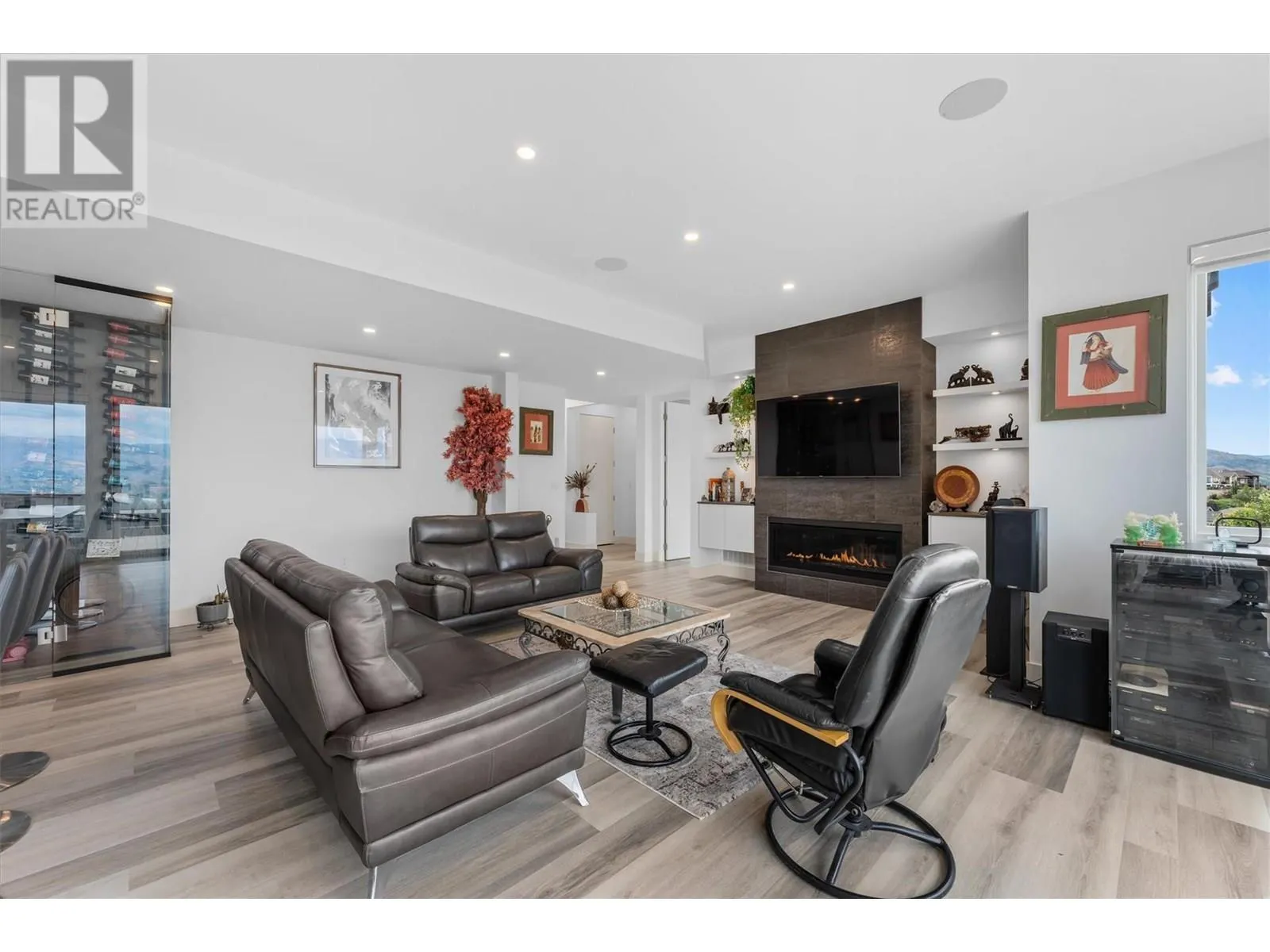 449 Swan Drive
