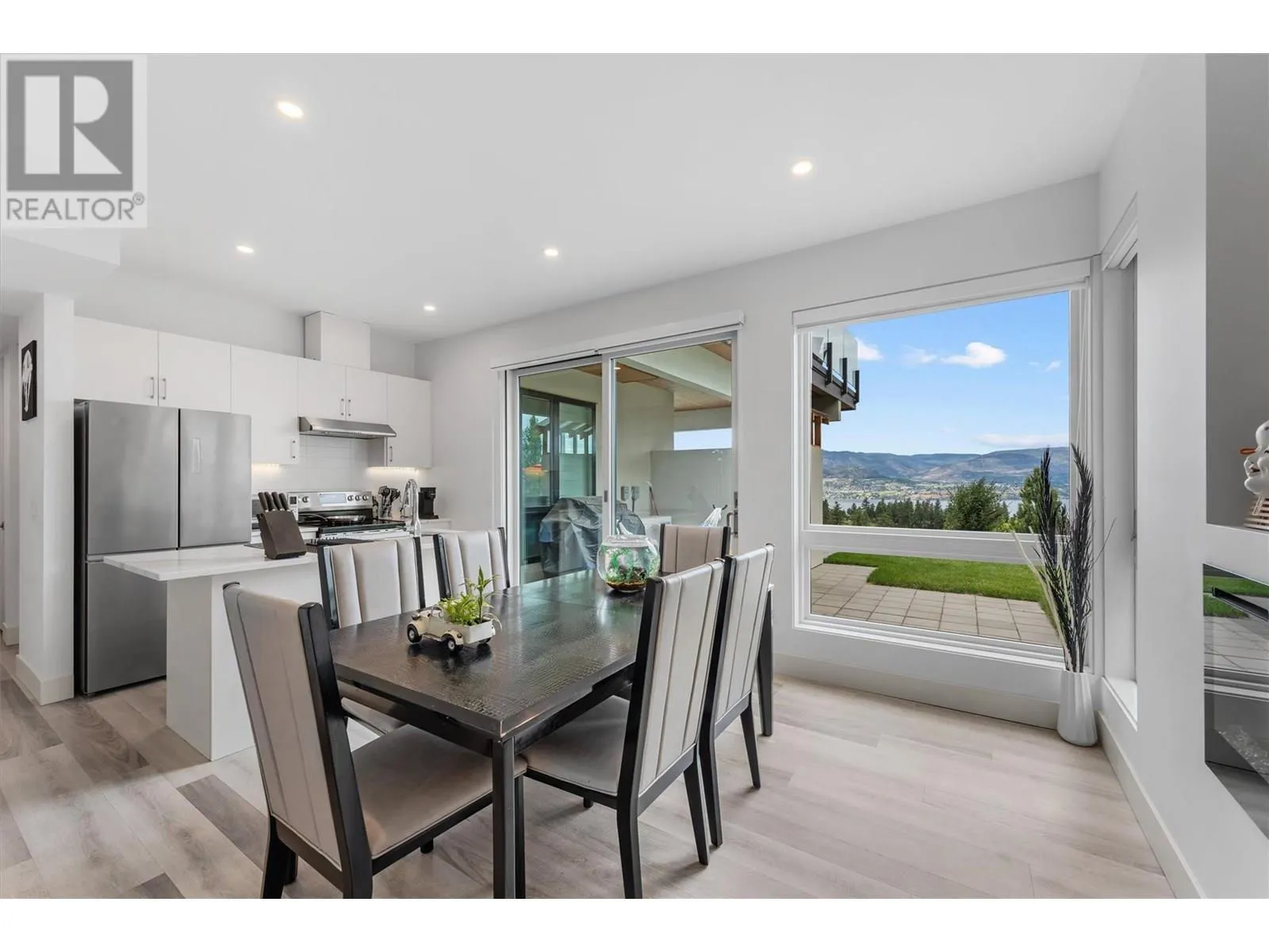 449 Swan Drive