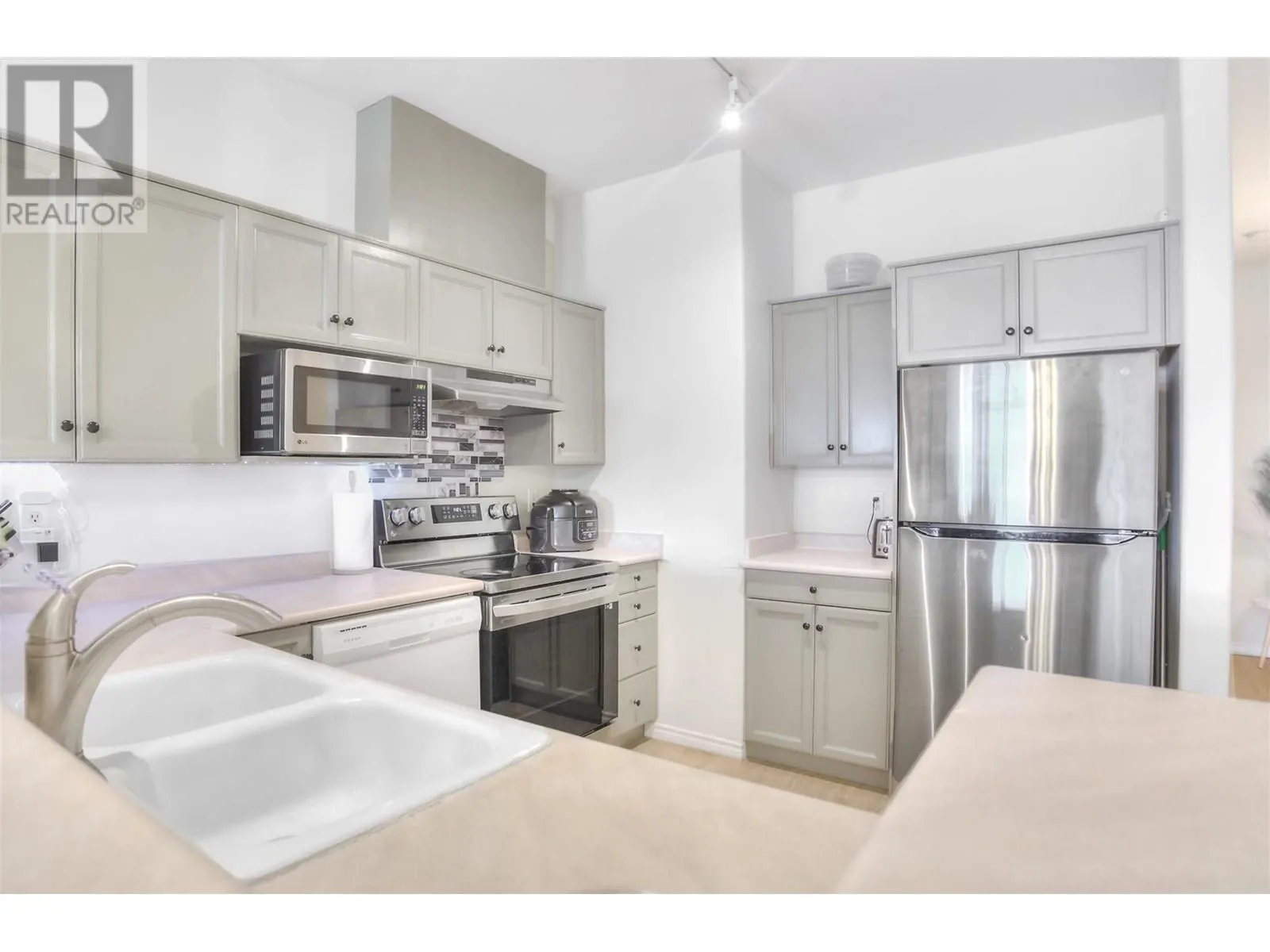 2388 Baron Road Unit# 208