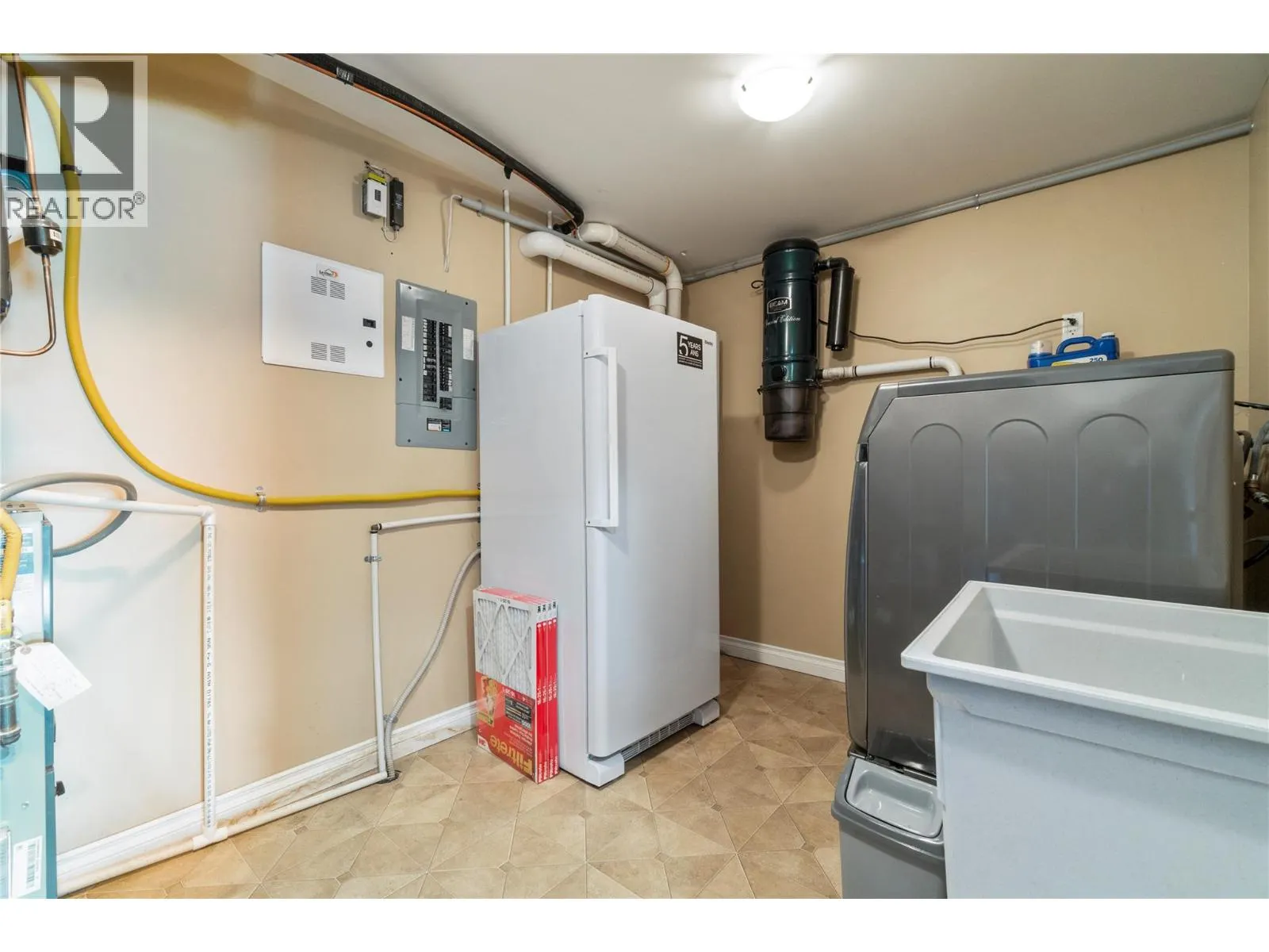 1541 Blind Bay Road Unit# 1