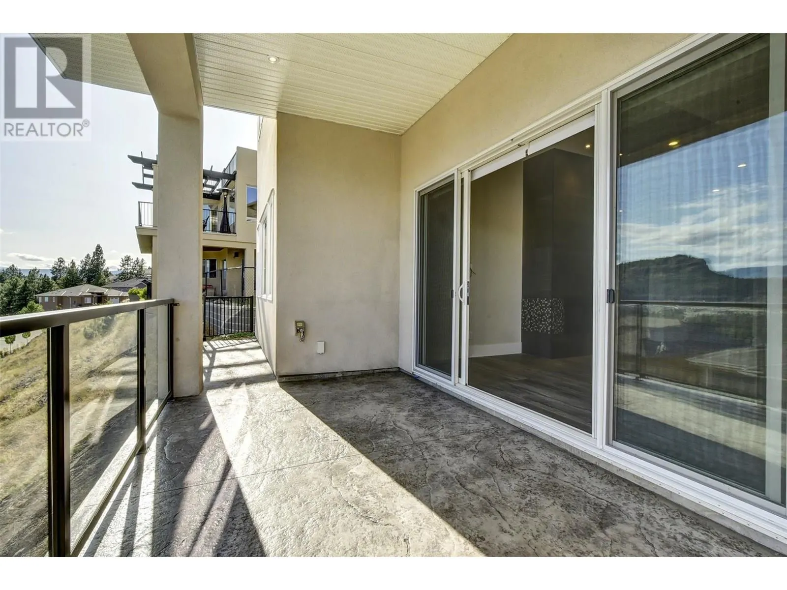 1051 Aurora Heights
