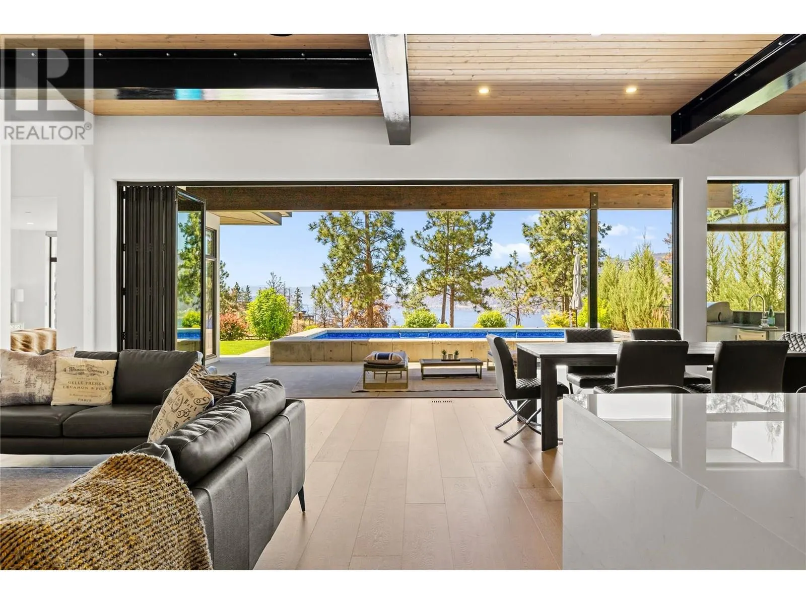9696 Benchland Drive
