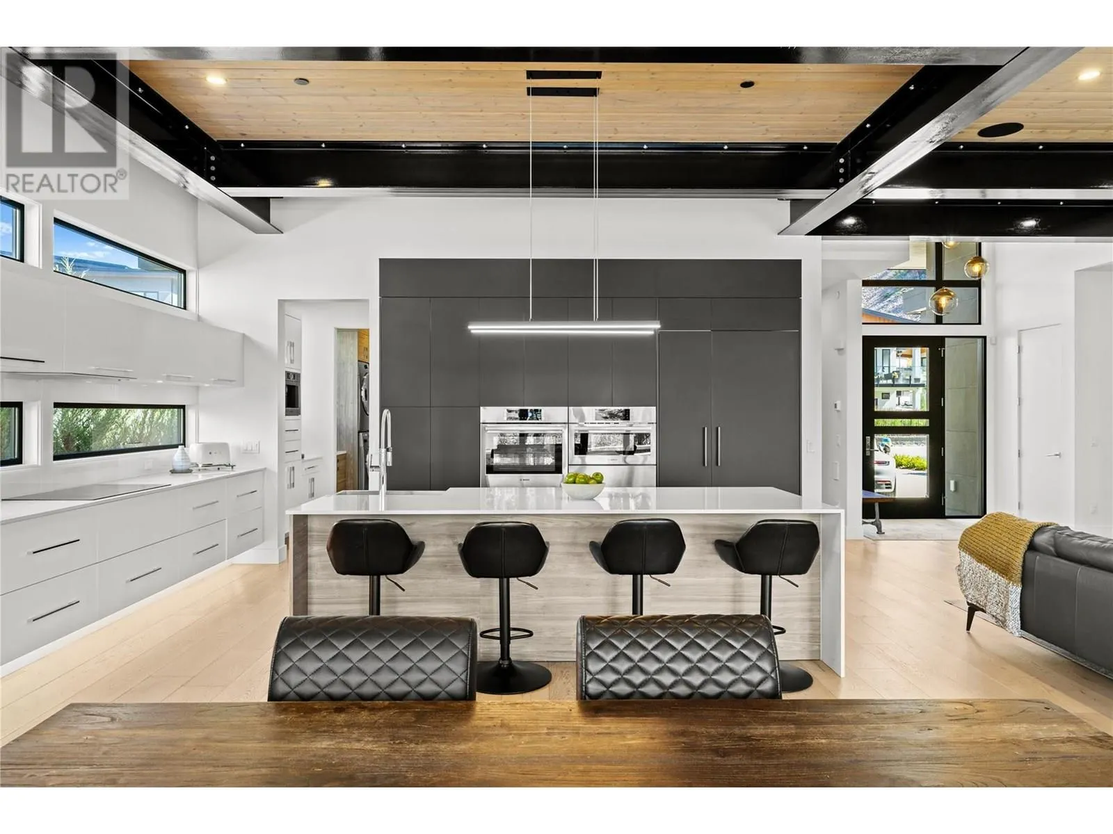 9696 Benchland Drive