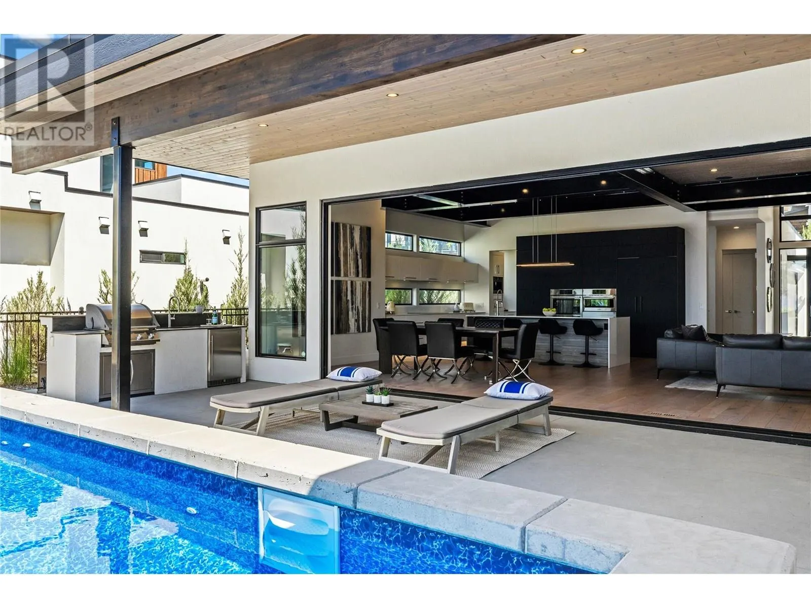 9696 Benchland Drive