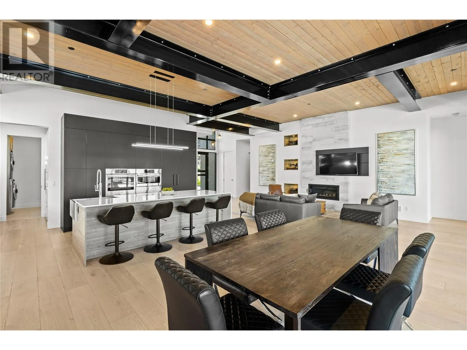 9696 Benchland Drive