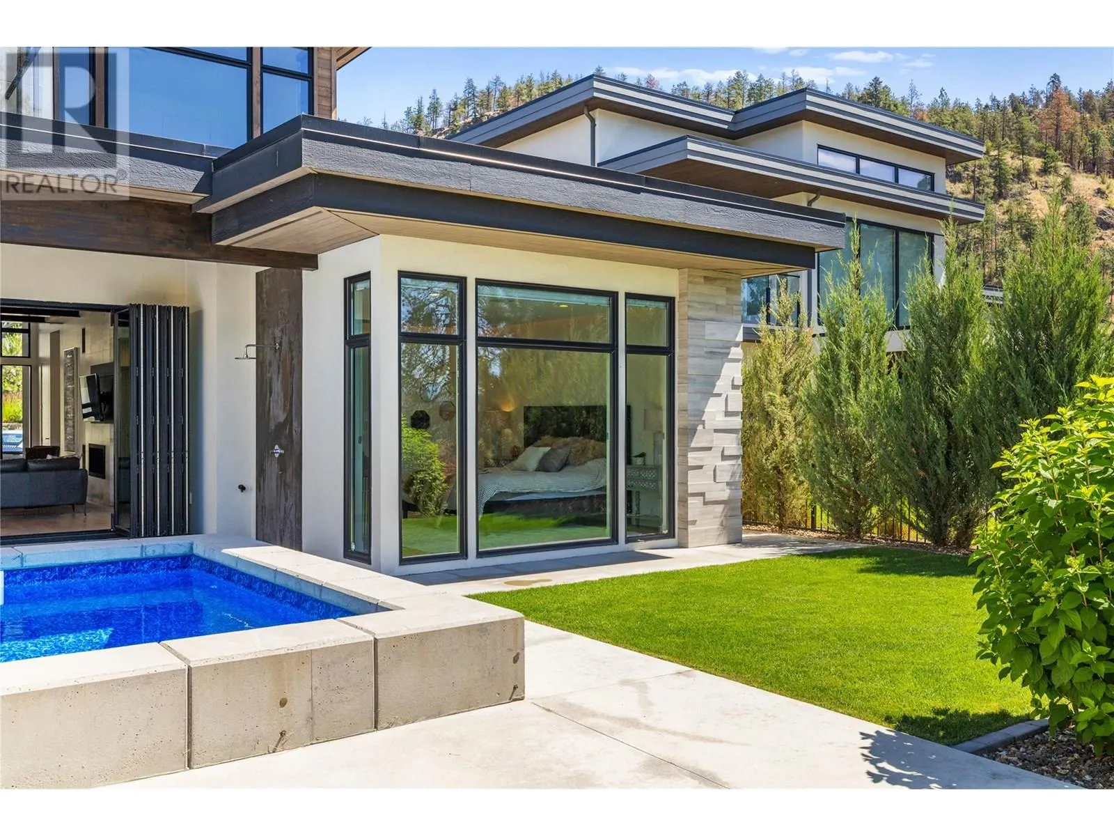 9696 Benchland Drive