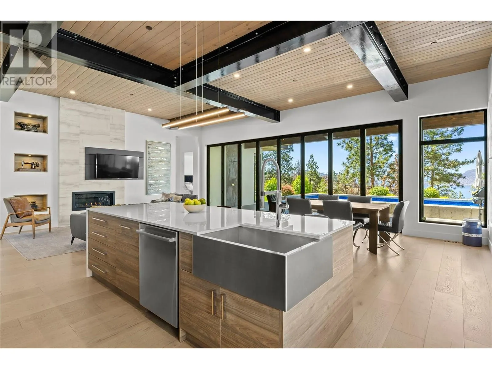 9696 Benchland Drive